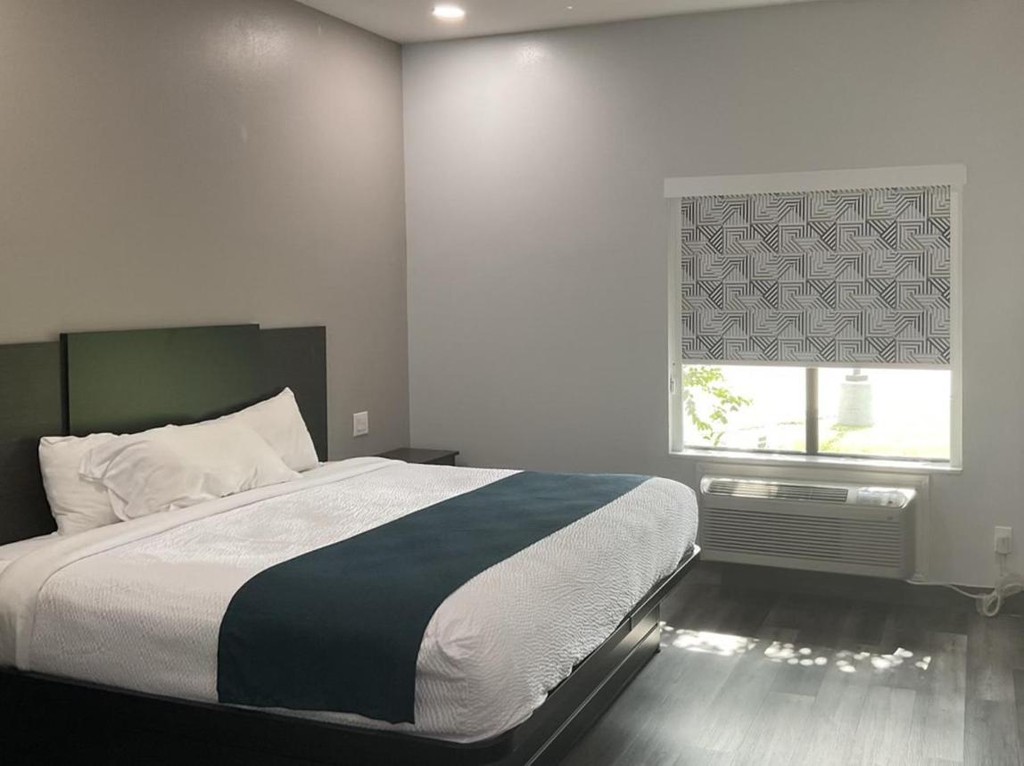 Studio 6 Suites Brenham, TX photo 22