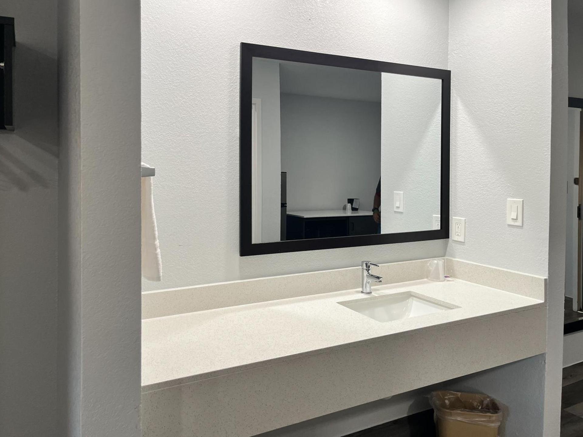 Studio 6 Suites Brenham, TX photo 36