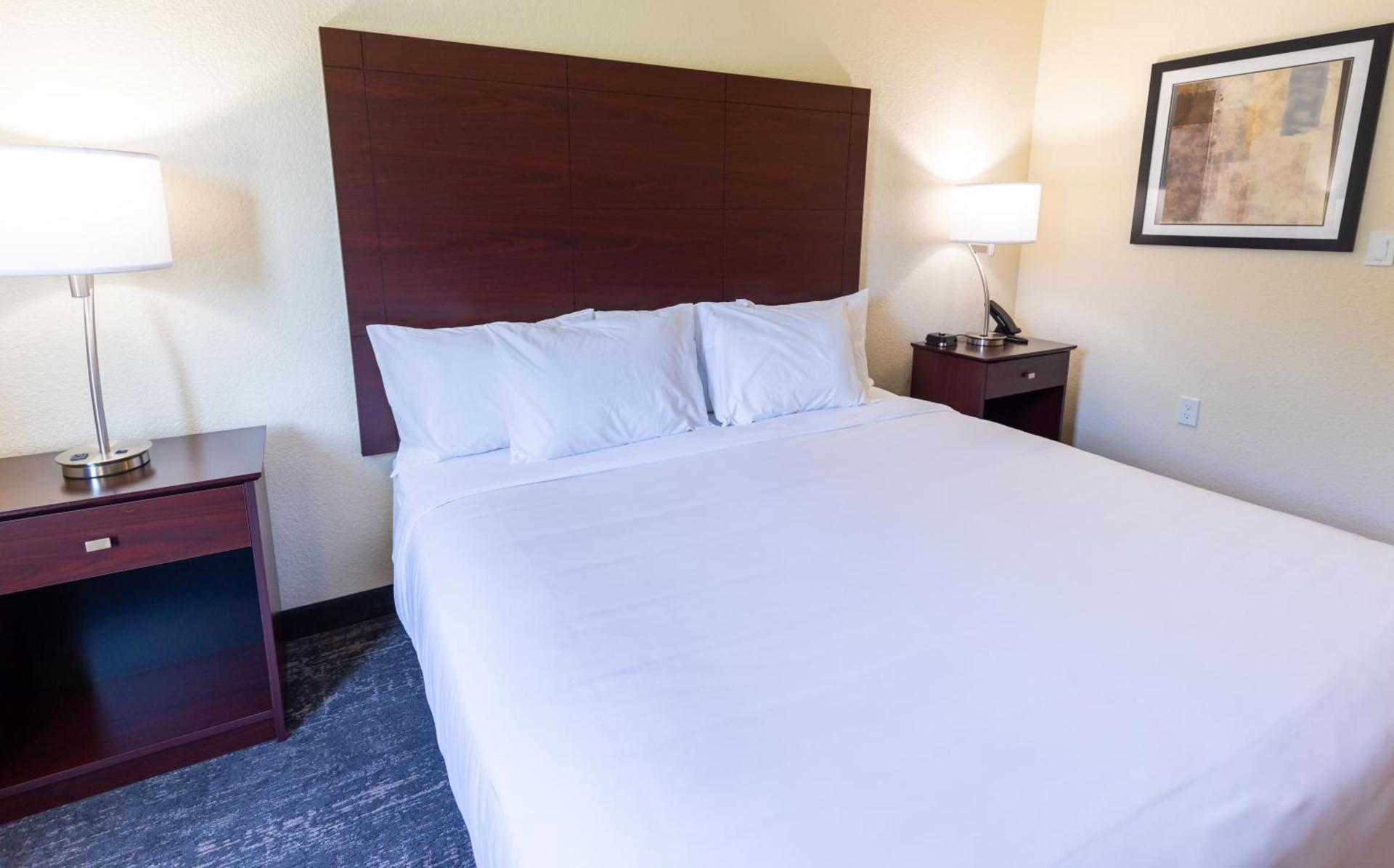 Cobblestone Inn & Suites - Winters photo 47