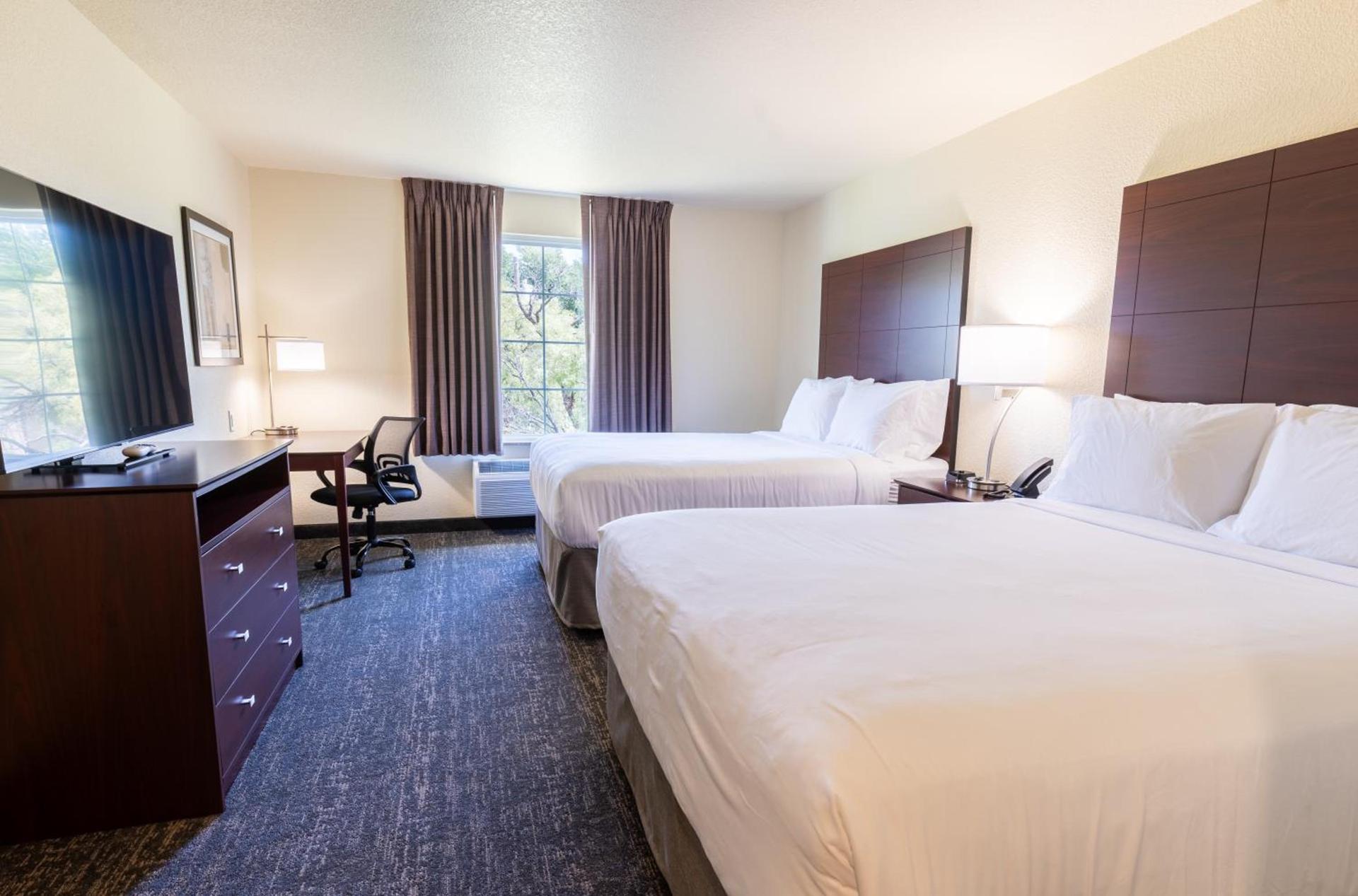 Cobblestone Inn & Suites - Winters photo 2