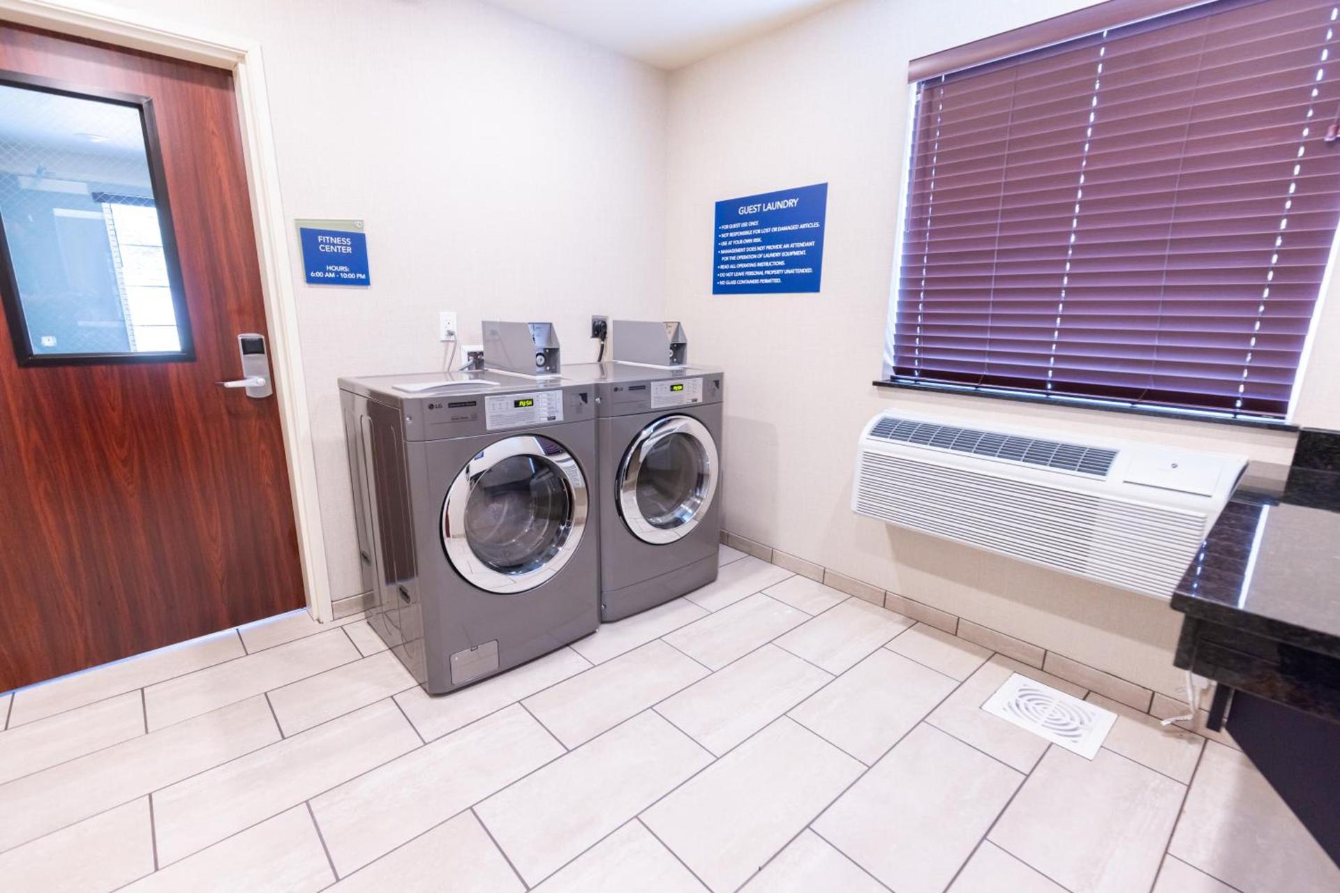 Cobblestone Inn & Suites - Winters photo 42