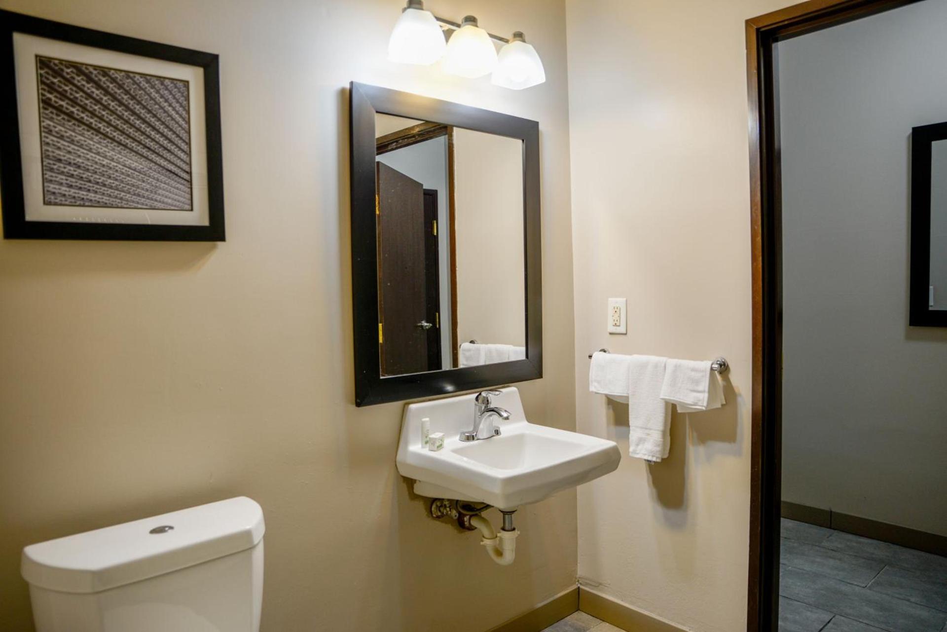 Baymont by Wyndham O'Fallon St. Louis Area photo 19