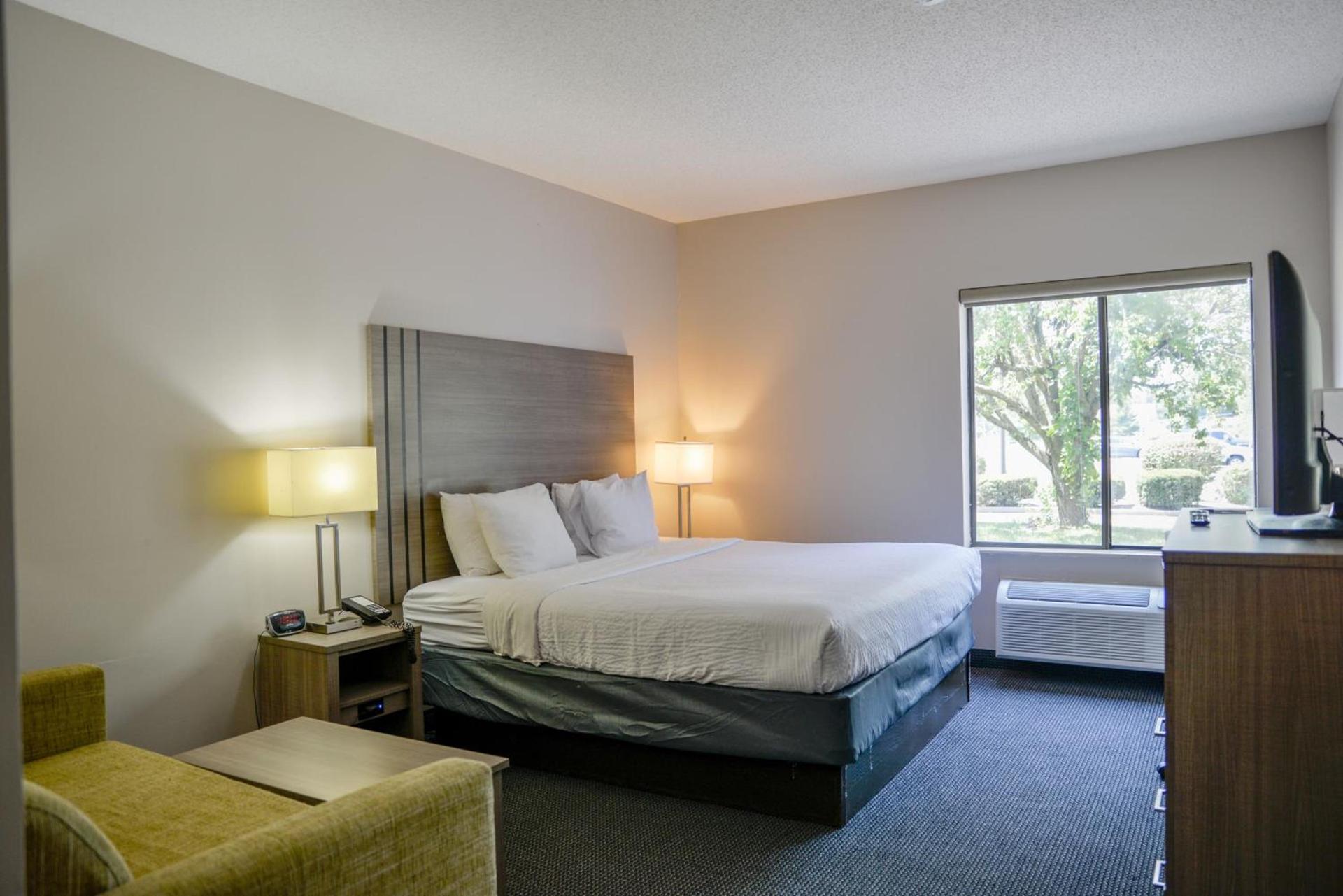 Baymont by Wyndham O'Fallon St. Louis Area photo 18