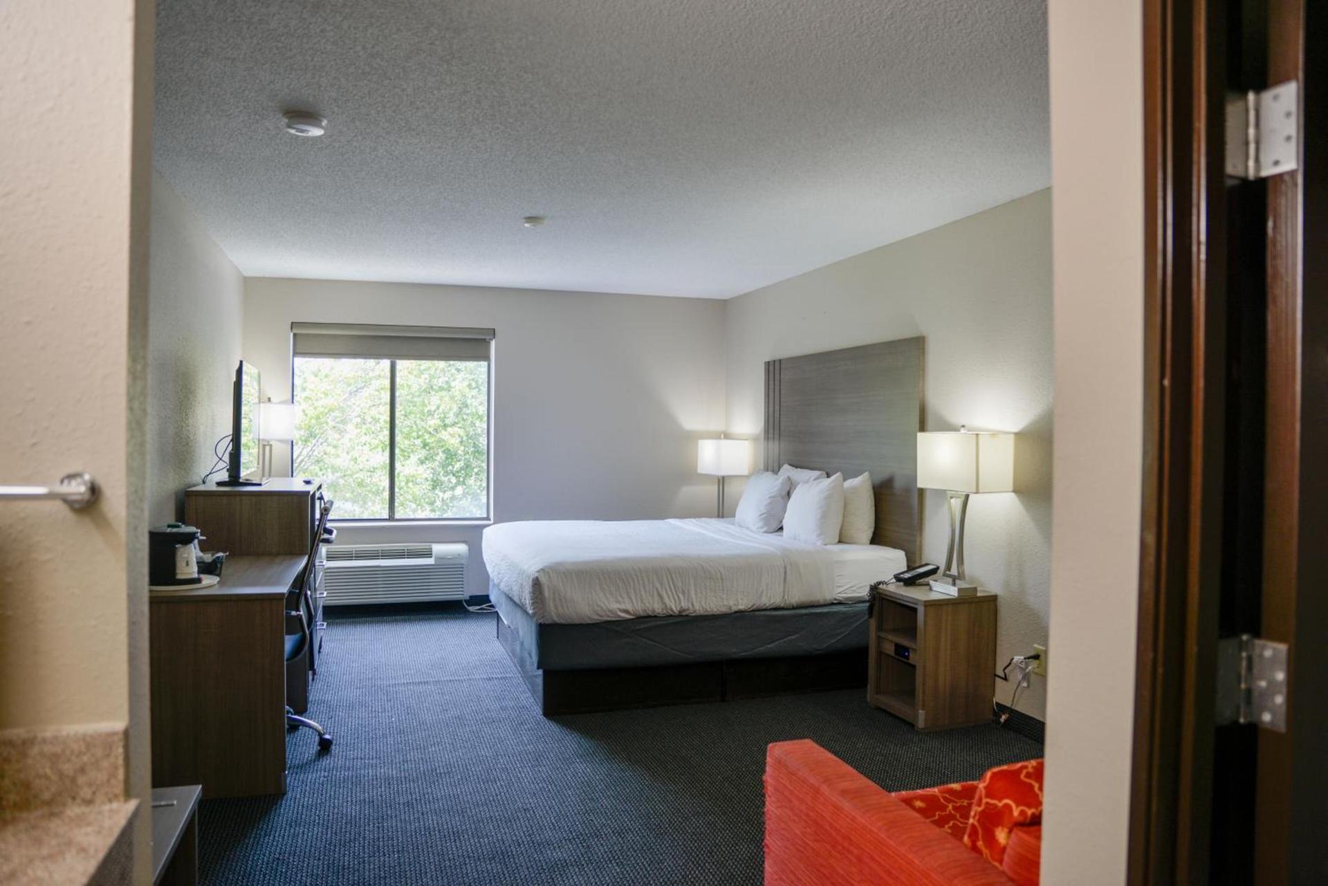Baymont by Wyndham O'Fallon St. Louis Area photo 34
