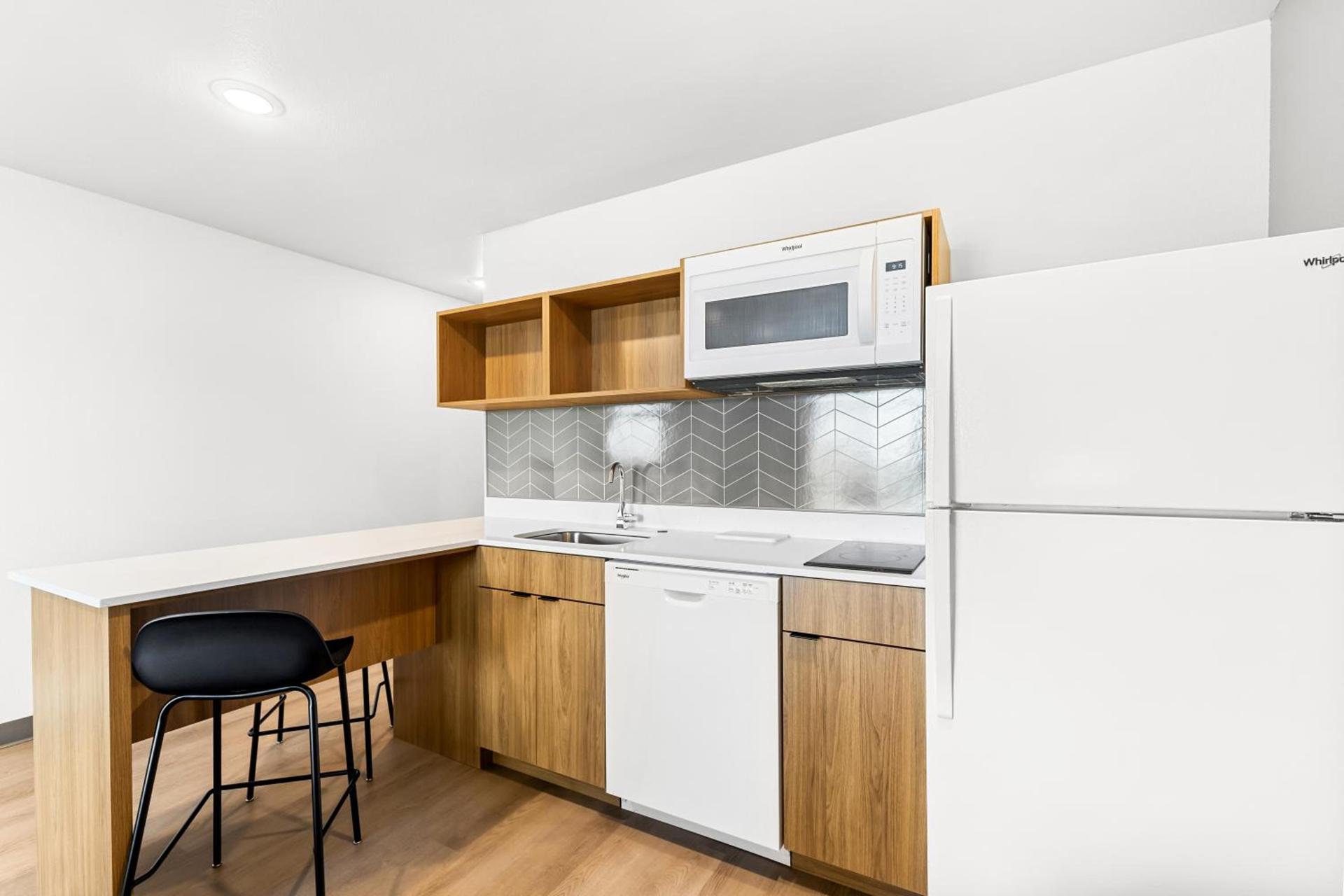 LivAway Suites Salt Lake City- West Jordan photo 8