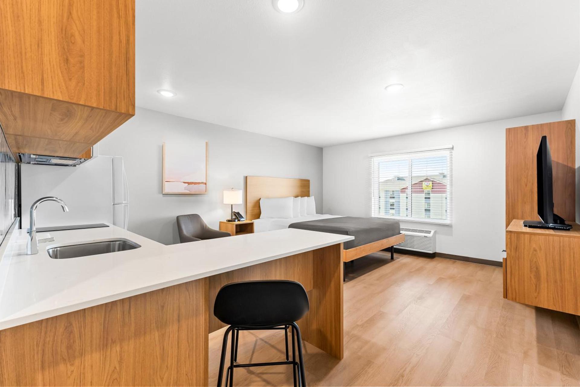LivAway Suites Salt Lake City- West Jordan photo 9