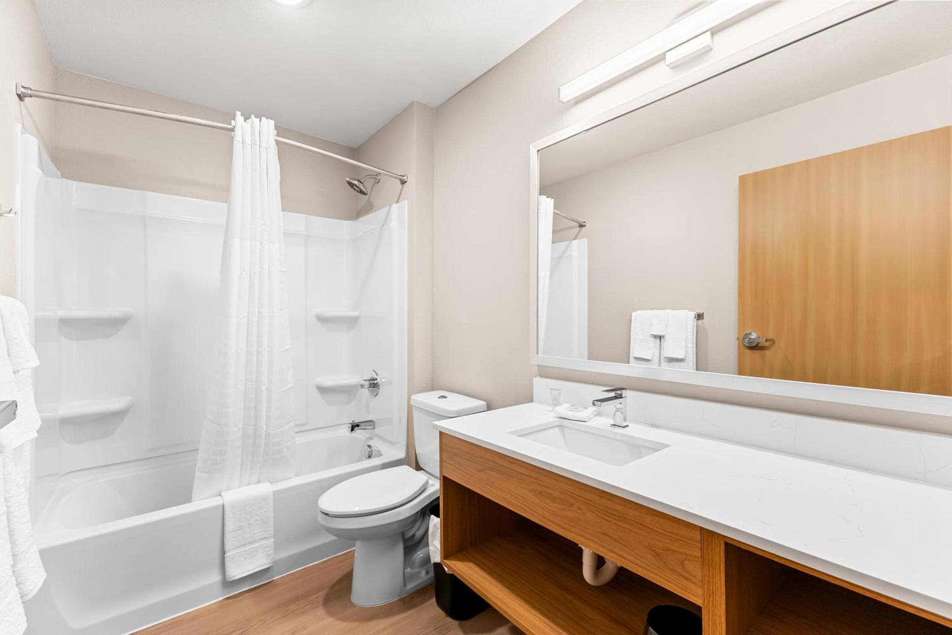 LivAway Suites Salt Lake City- West Jordan photo 10
