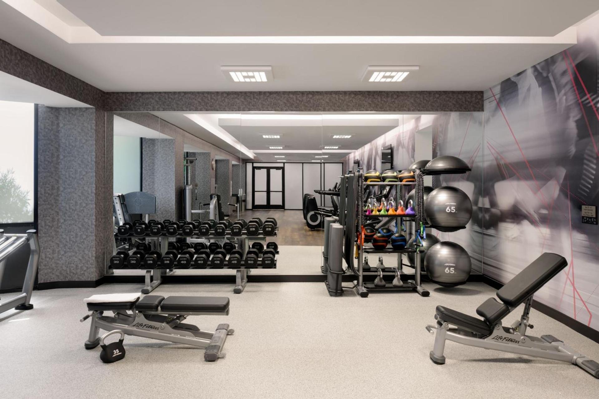 Sacramento Marriott Rancho Cordova - Newly Renovated photo 35