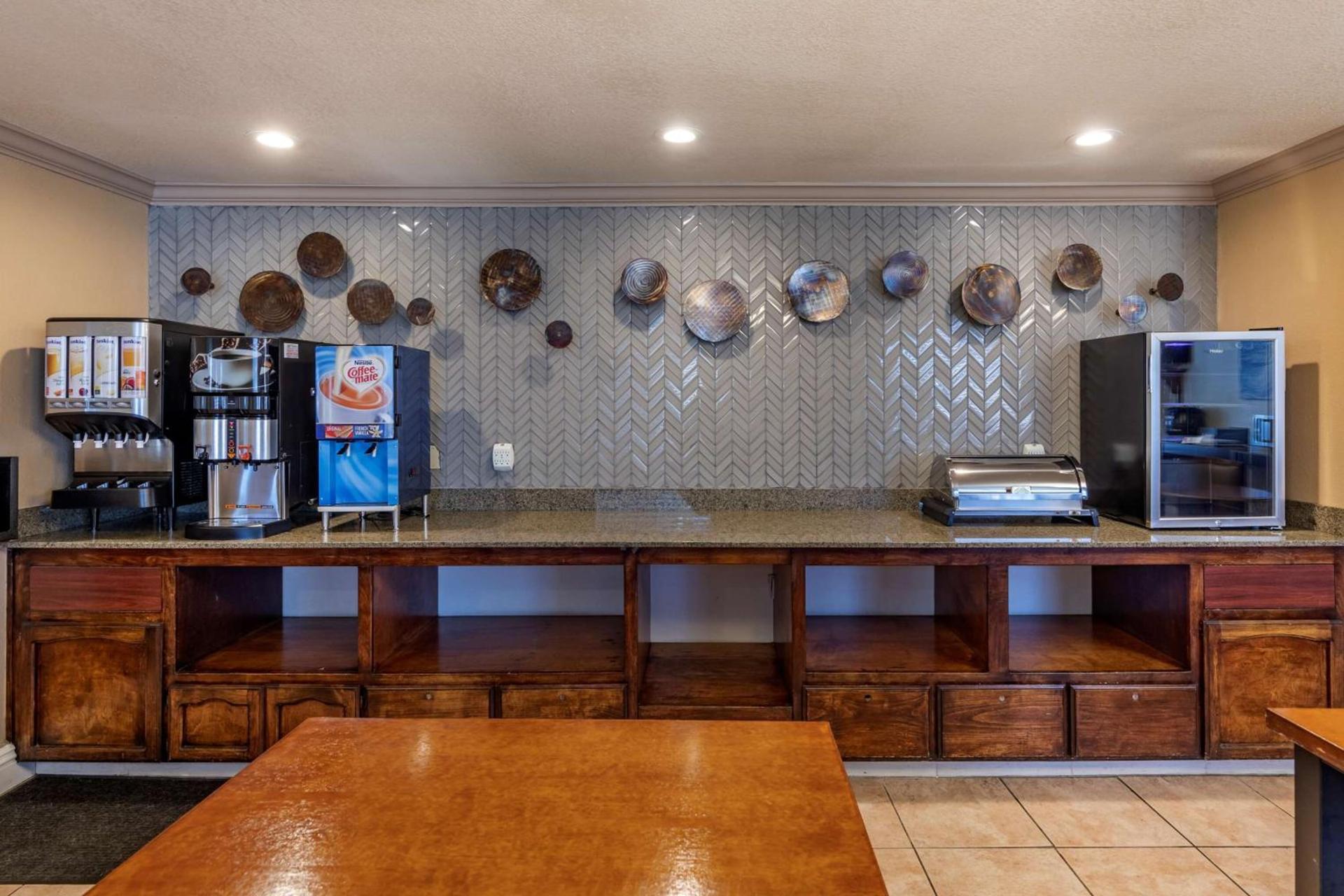 Best Western Plus John Jay Inn & Suites photo 35