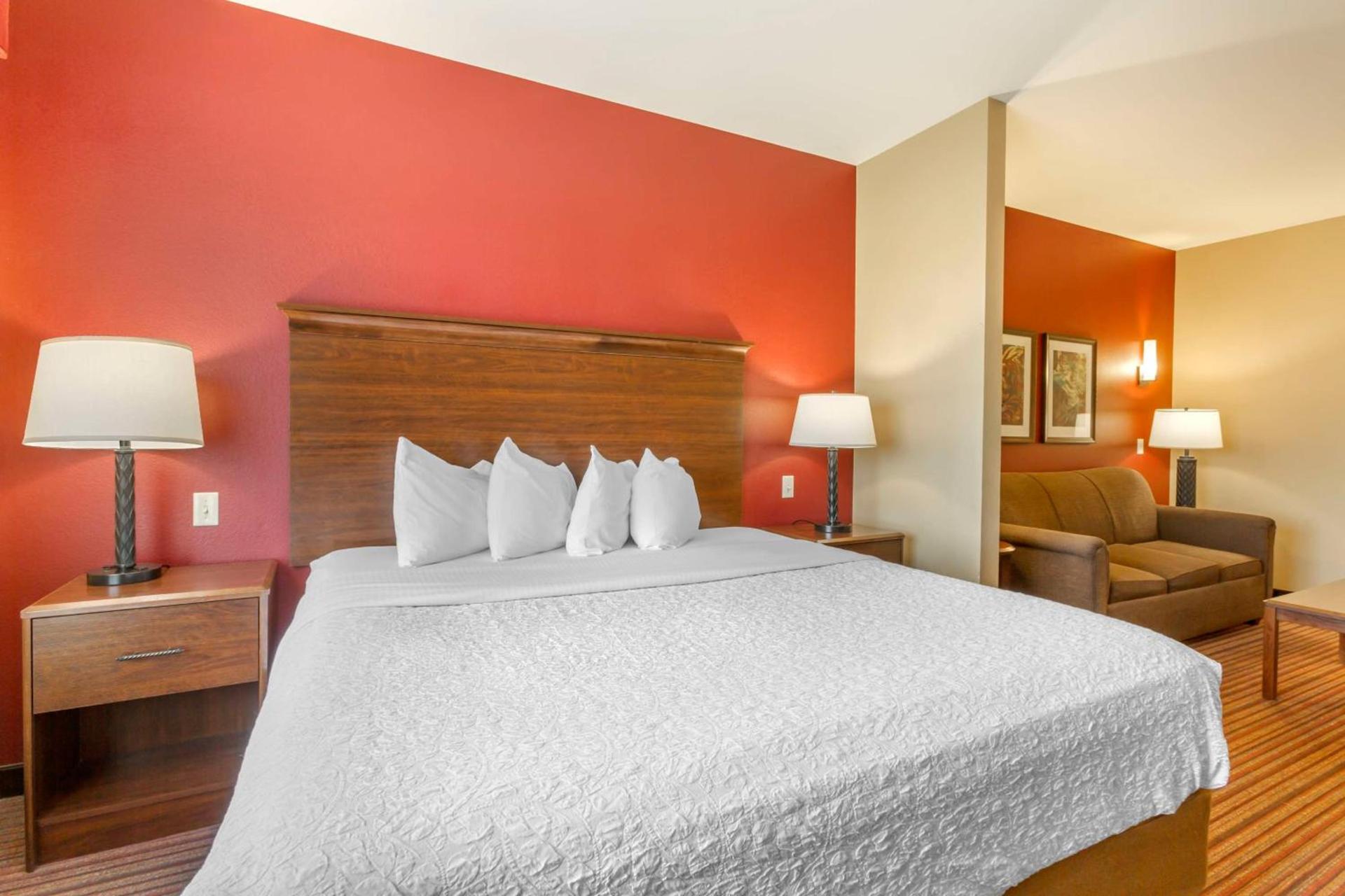 Best Western Plus Chandler Hotel & Suites photo 4