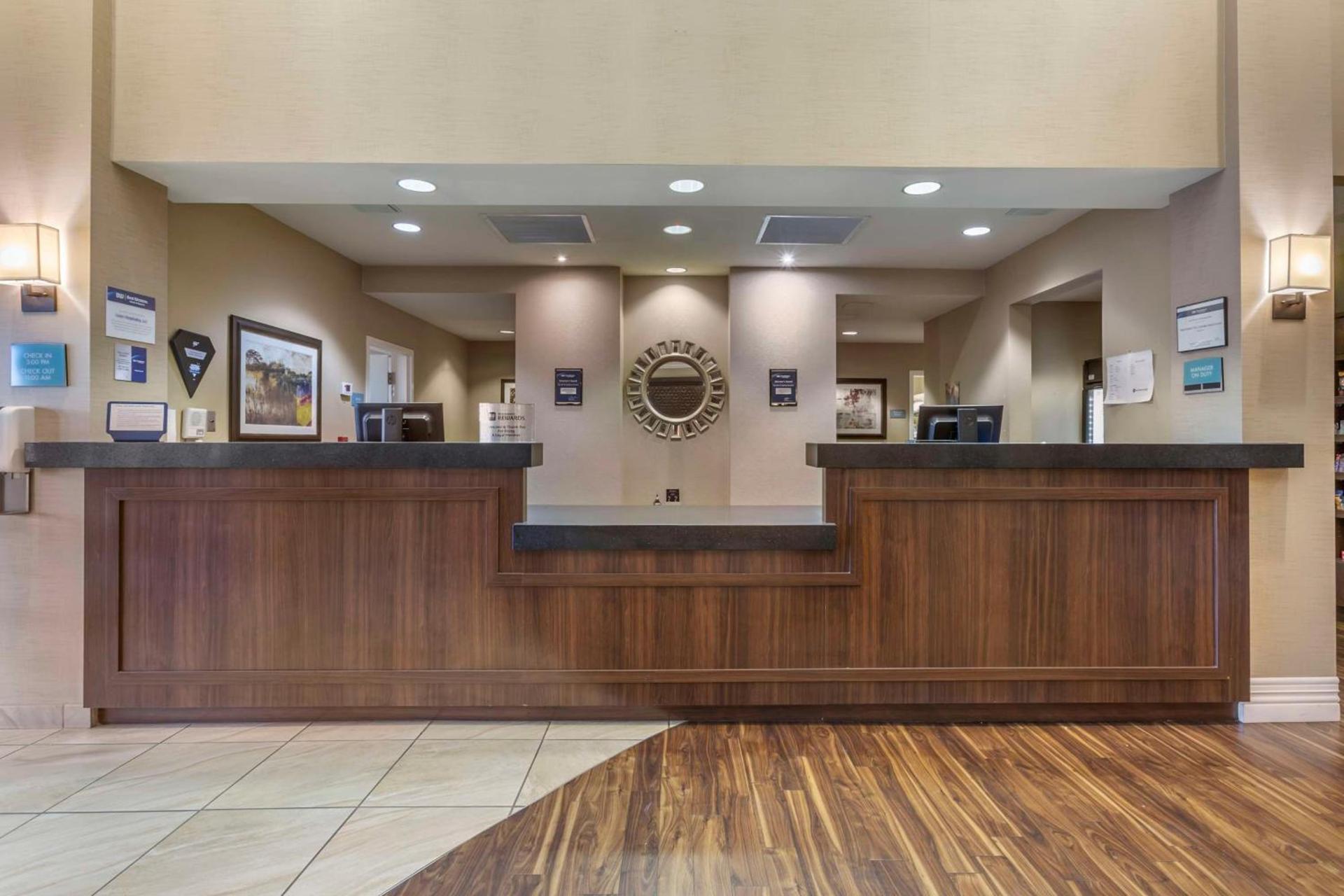 Best Western Plus Chandler Hotel & Suites photo 12
