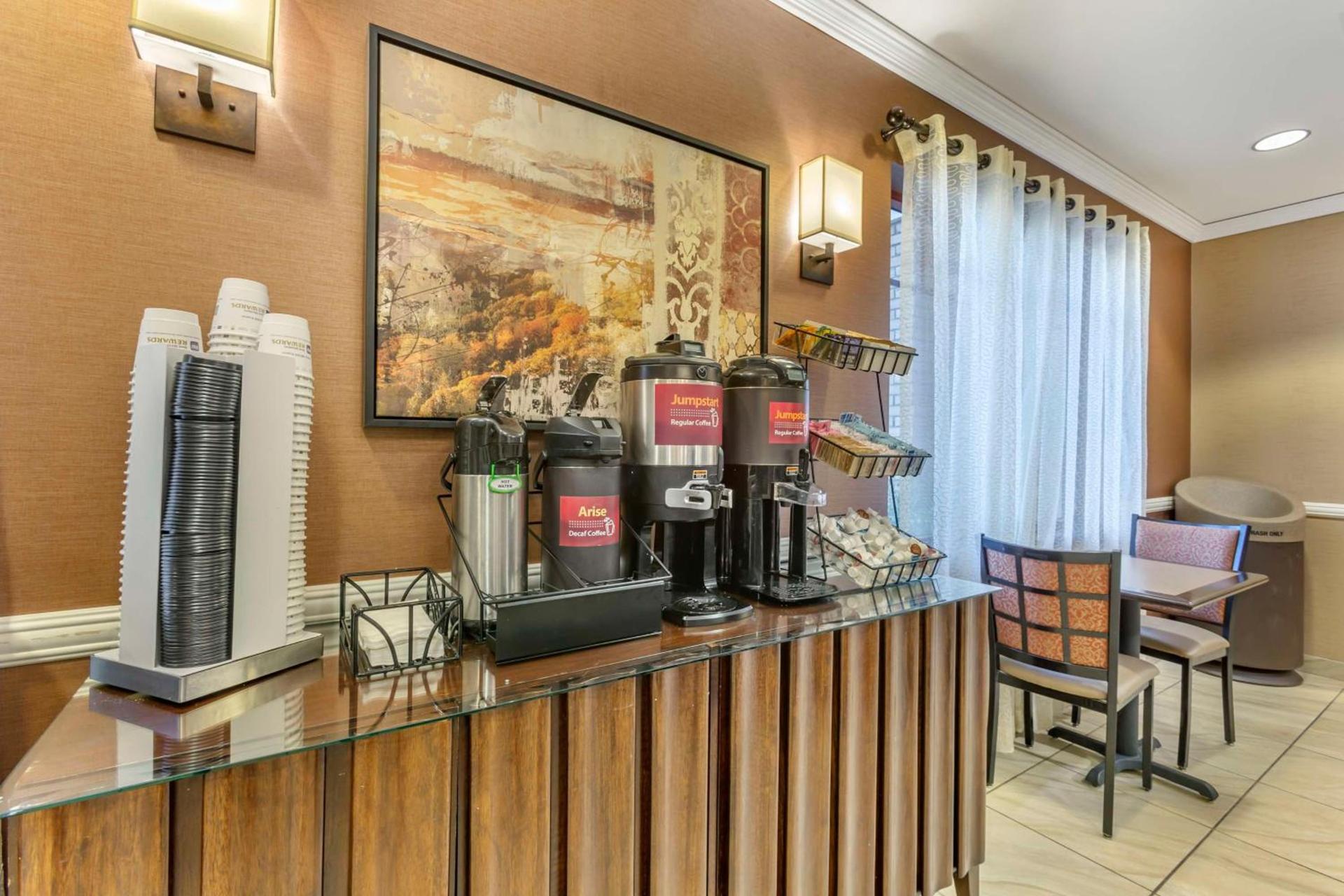 Best Western Plus Chandler Hotel & Suites photo 42