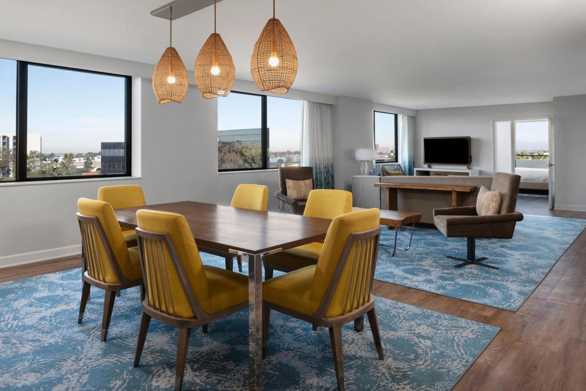 Renaissance Newport Beach Hotel photo 10