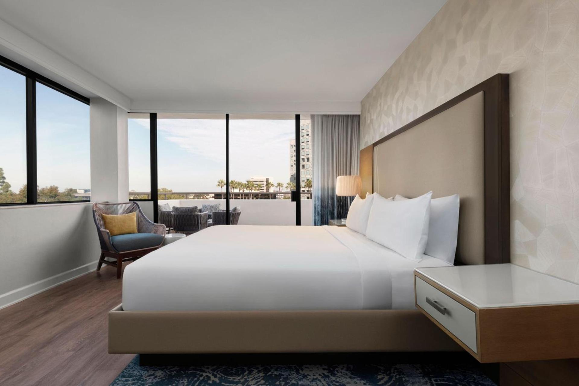 Renaissance Newport Beach Hotel photo 22