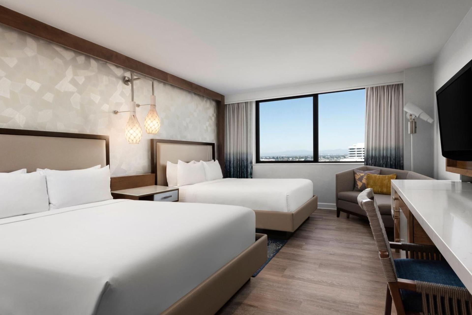 Renaissance Newport Beach Hotel photo 28