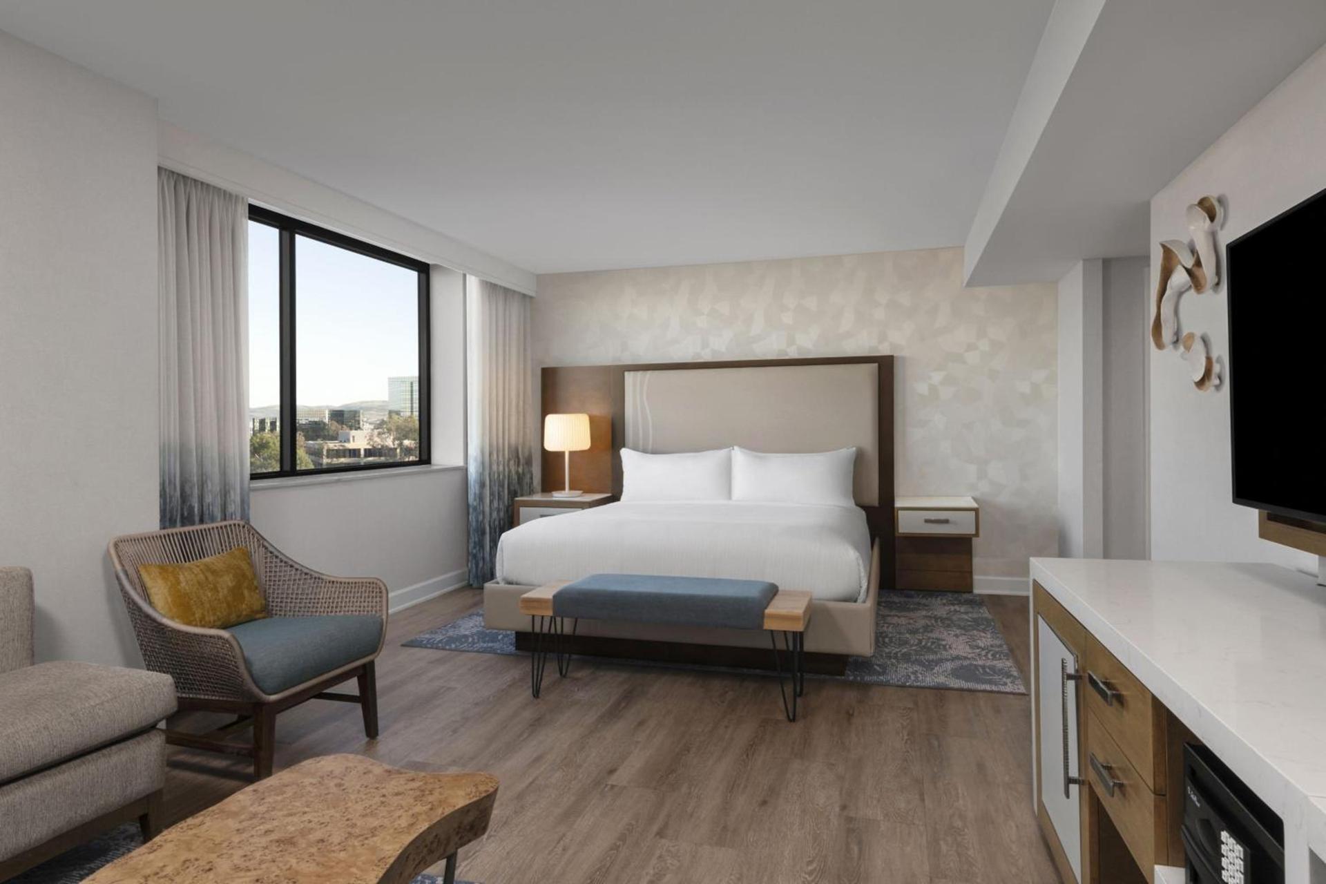 Renaissance Newport Beach Hotel photo 31
