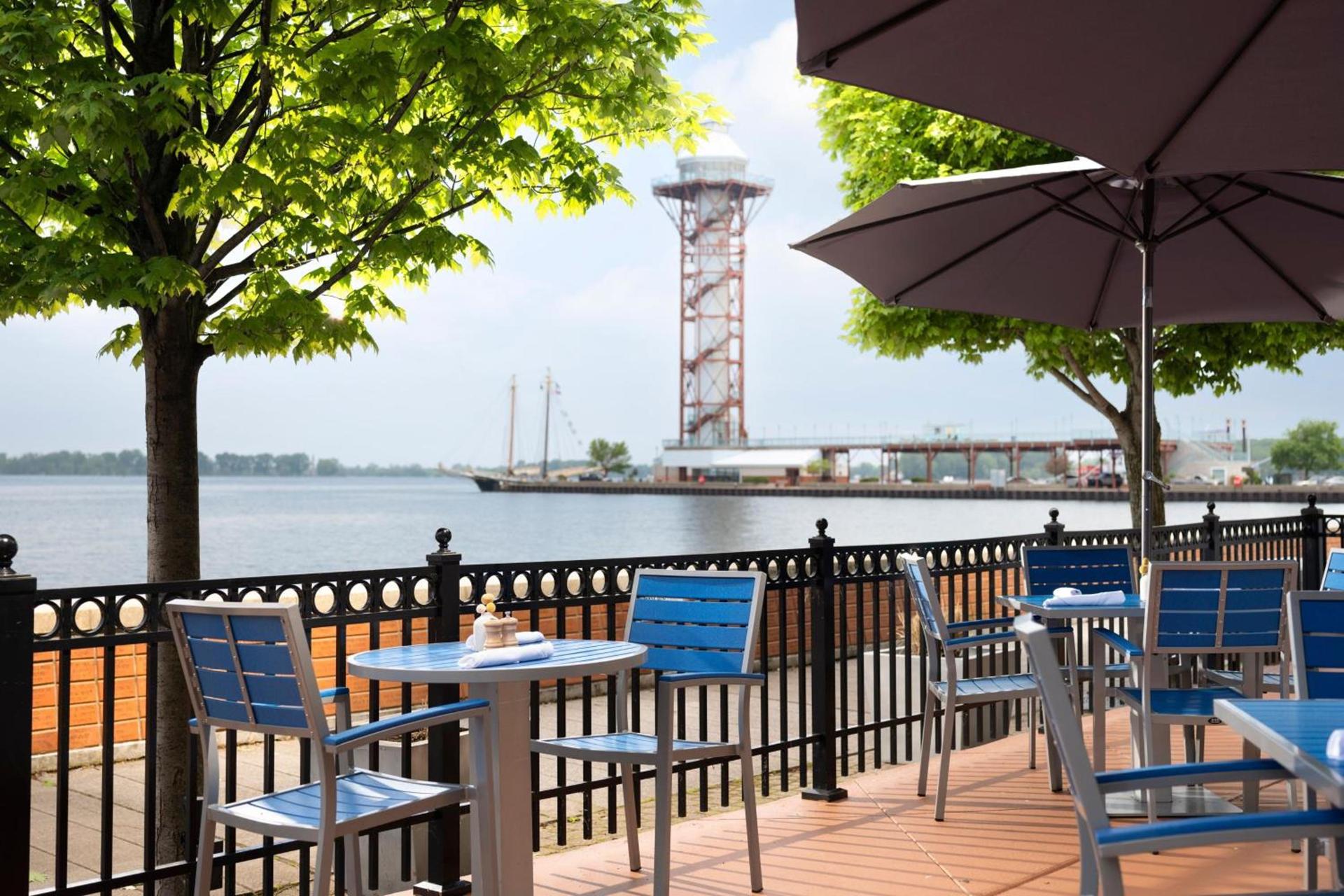 Sheraton Erie Bayfront Hotel photo 42