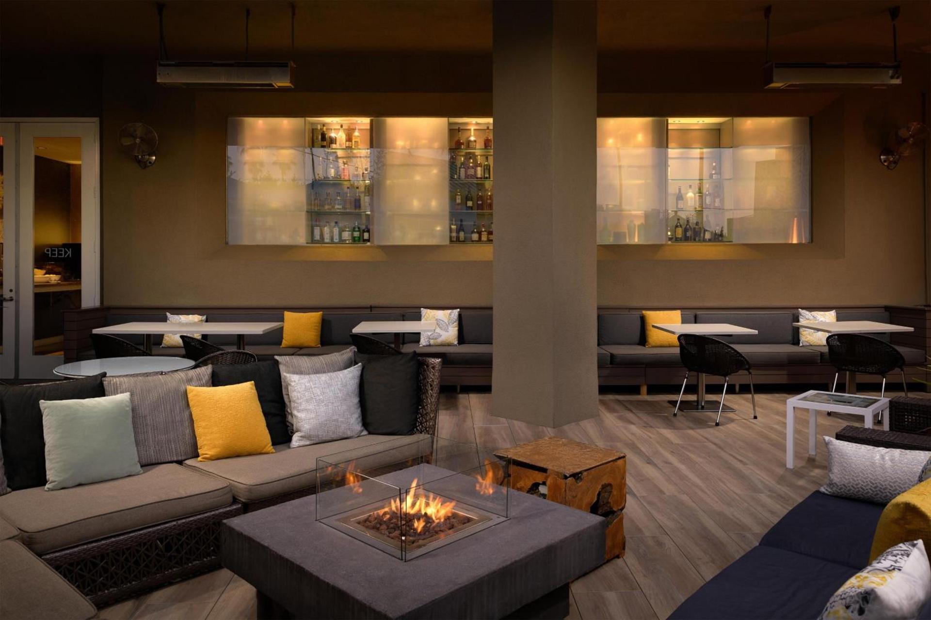 Hyatt Centric Delfina Santa Monica photo 43