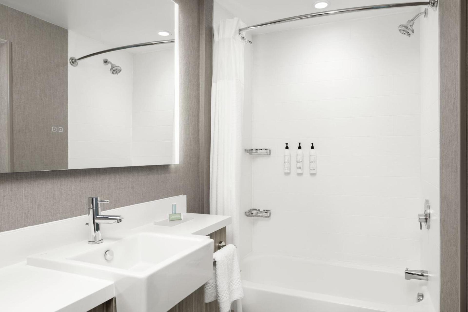 SpringHill Suites by Marriott Roanoke North photo 18