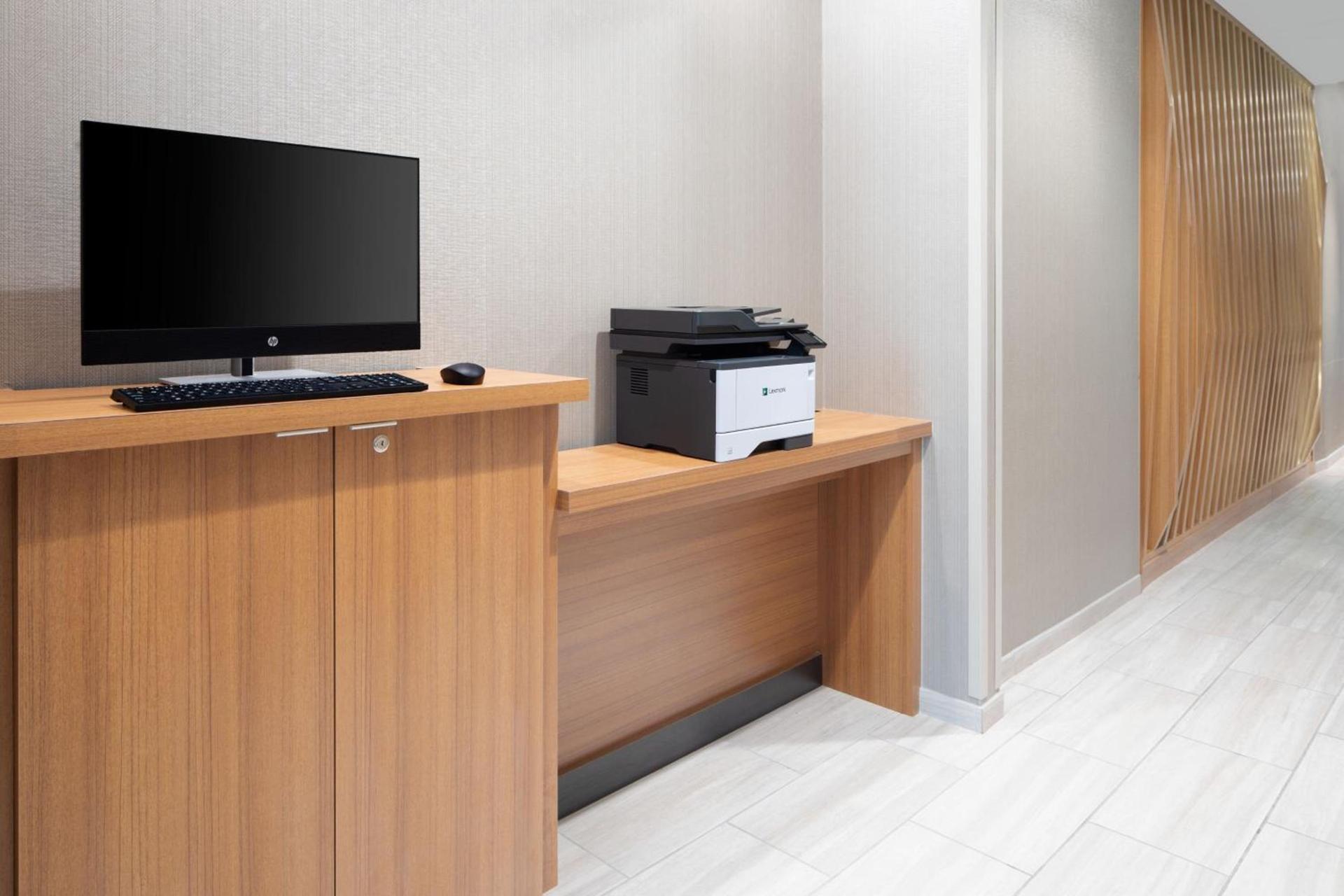 SpringHill Suites by Marriott Roanoke North photo 19