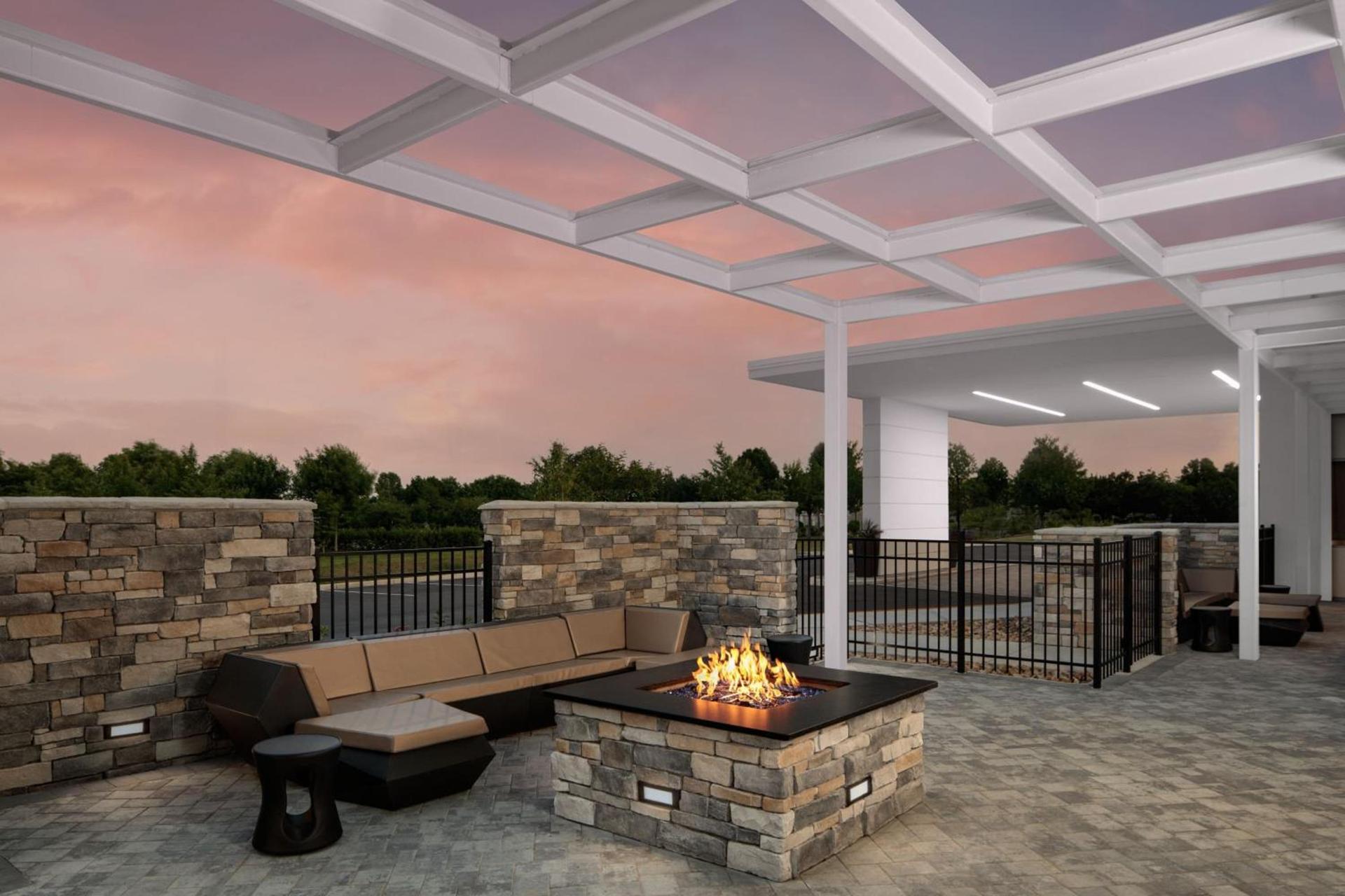 SpringHill Suites by Marriott Roanoke North photo 21