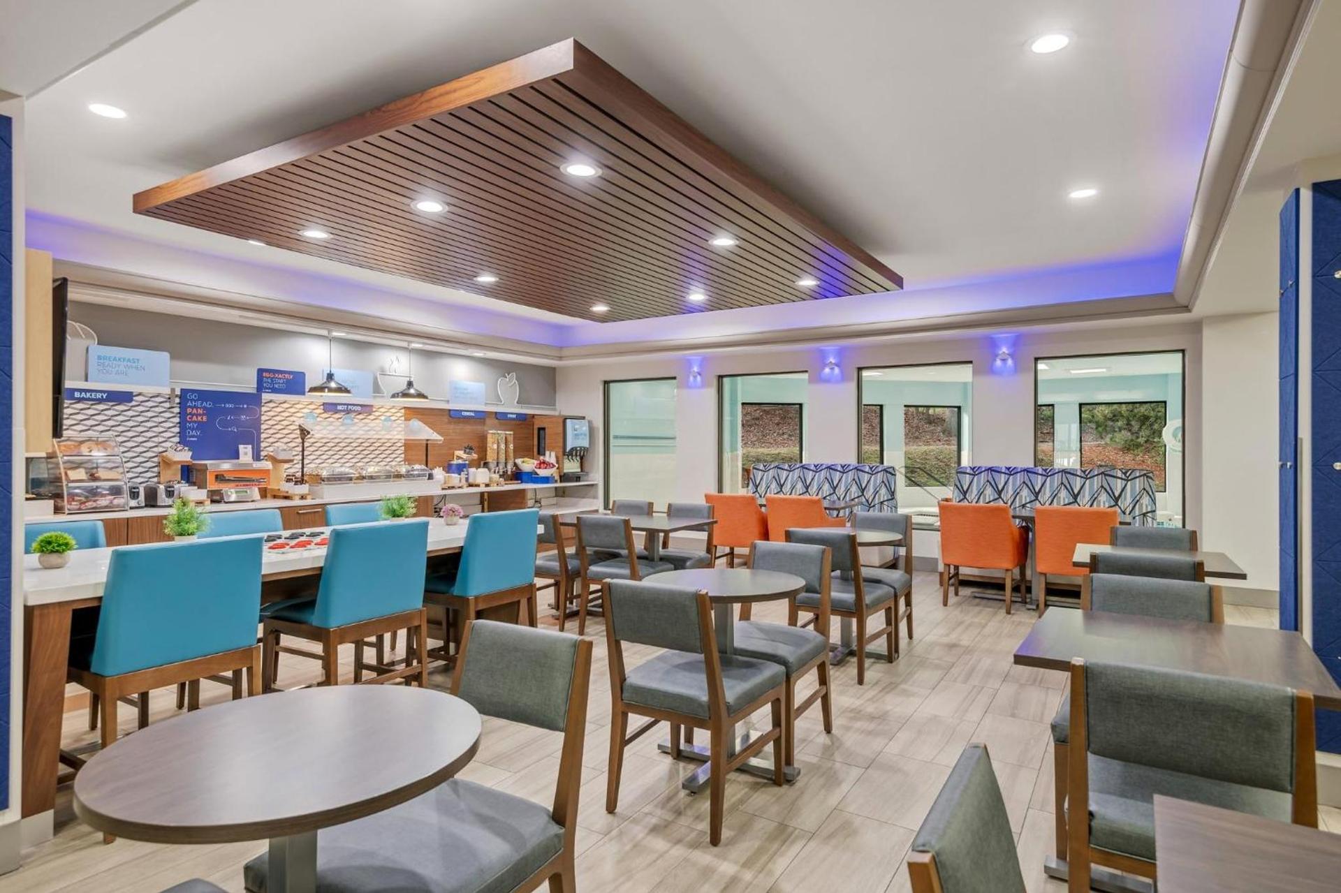 Holiday Inn Express Hershey-Harrisburg Area by IHG photo 53