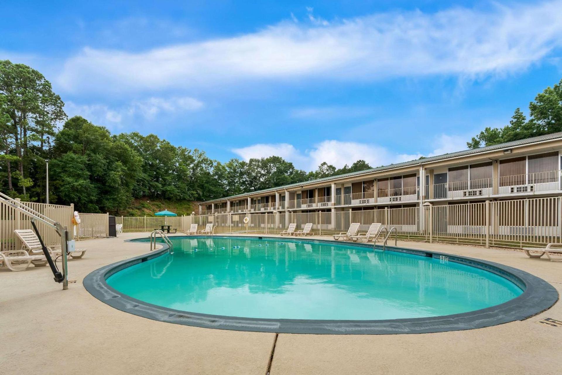 Quality Inn Americus photo 2