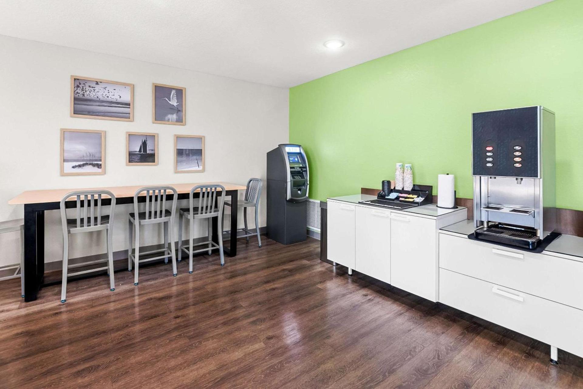 WoodSpring Suites Hudson Port Richey photo 4