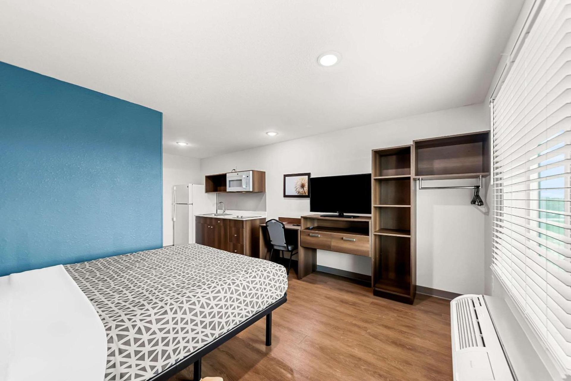 WoodSpring Suites Hudson Port Richey photo 9