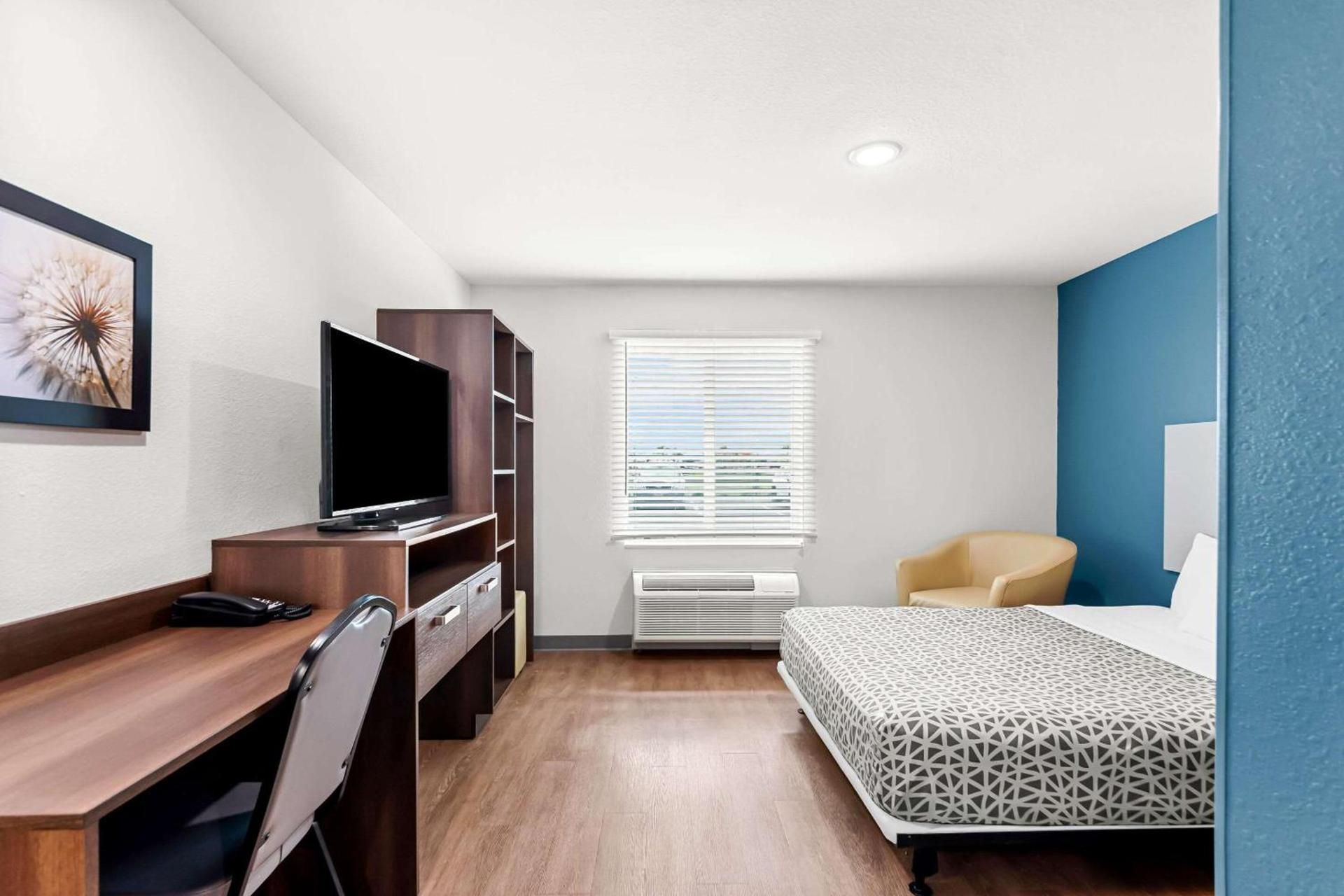 WoodSpring Suites Hudson Port Richey photo 12
