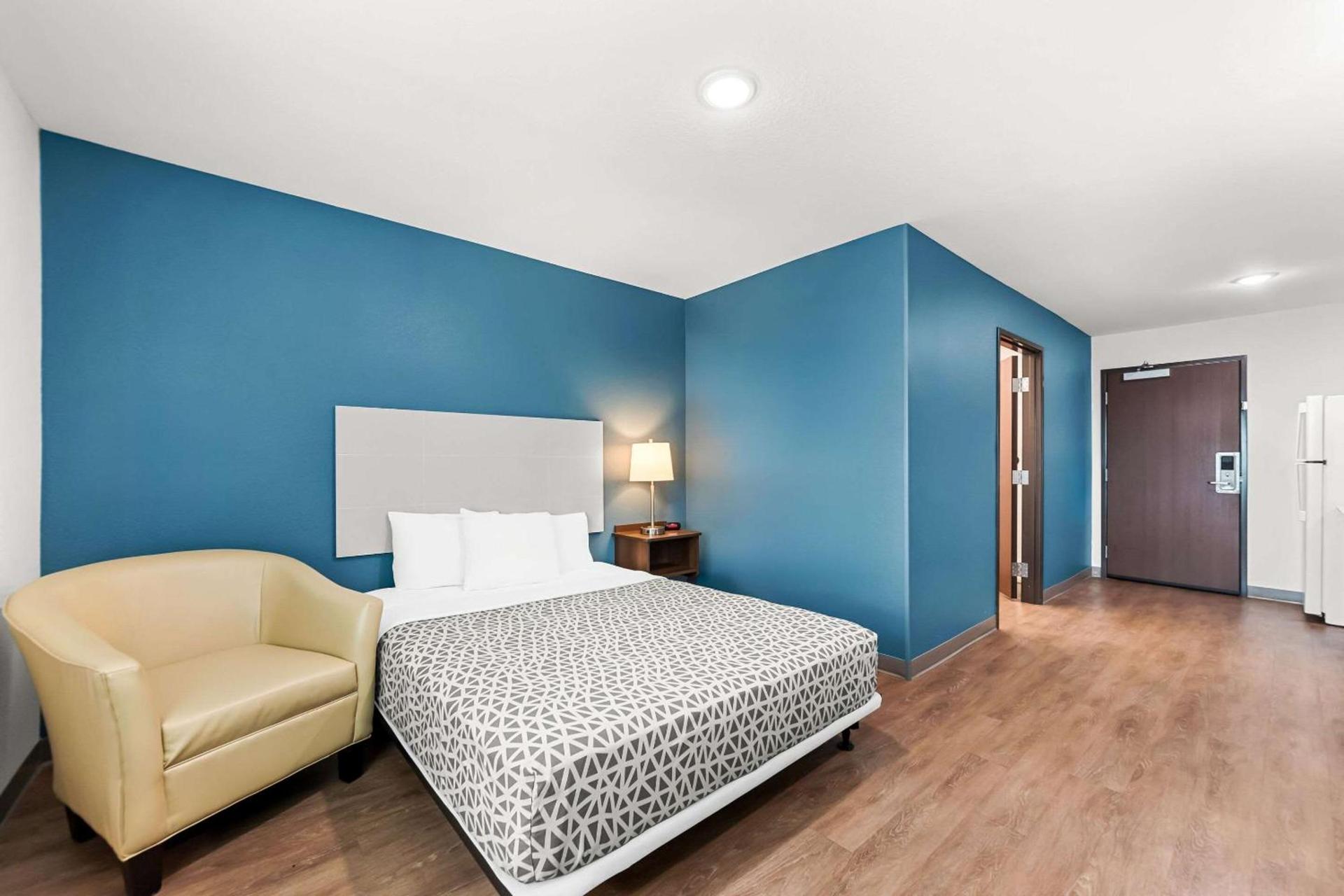 WoodSpring Suites Hudson Port Richey photo 13