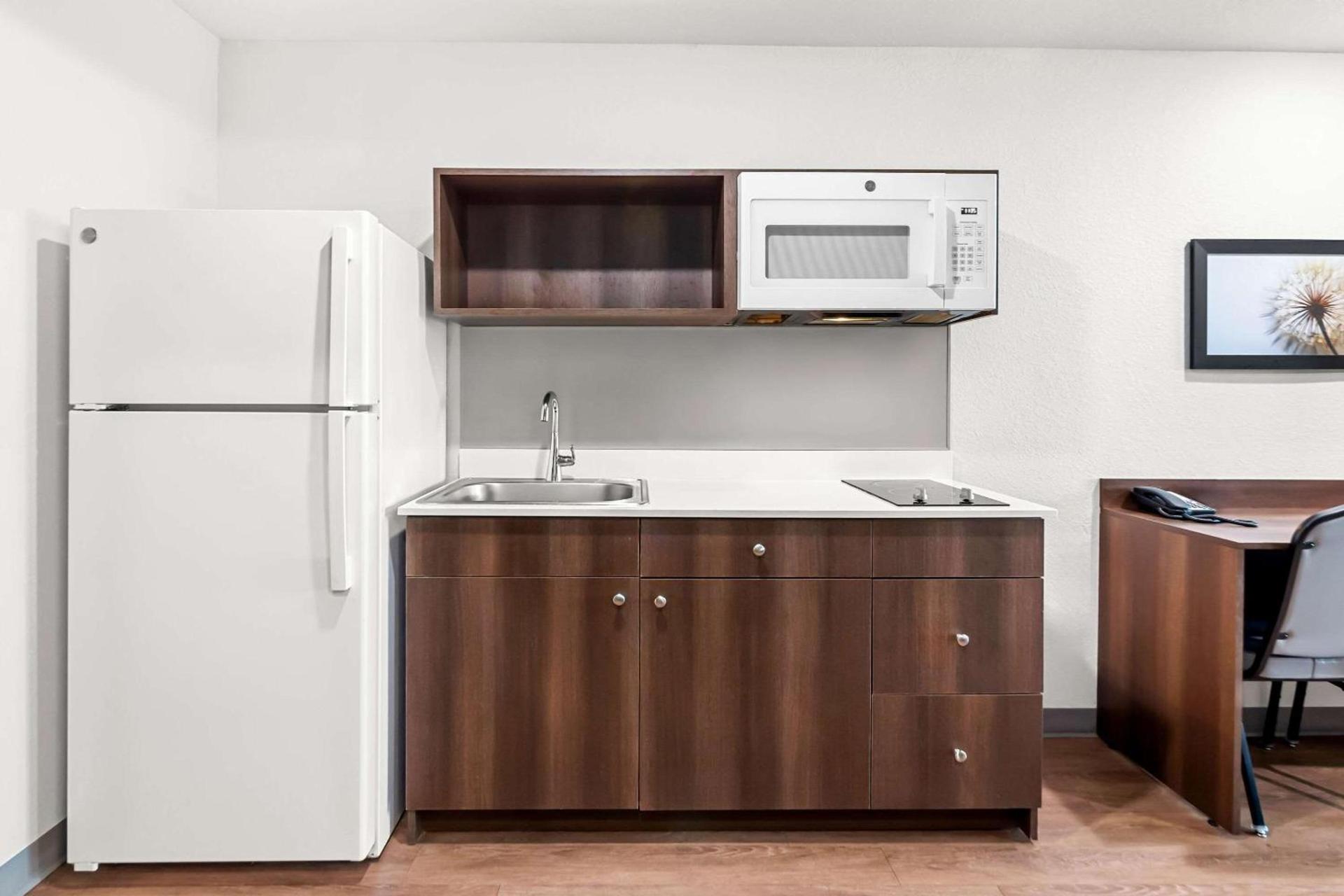 WoodSpring Suites Hudson Port Richey photo 16