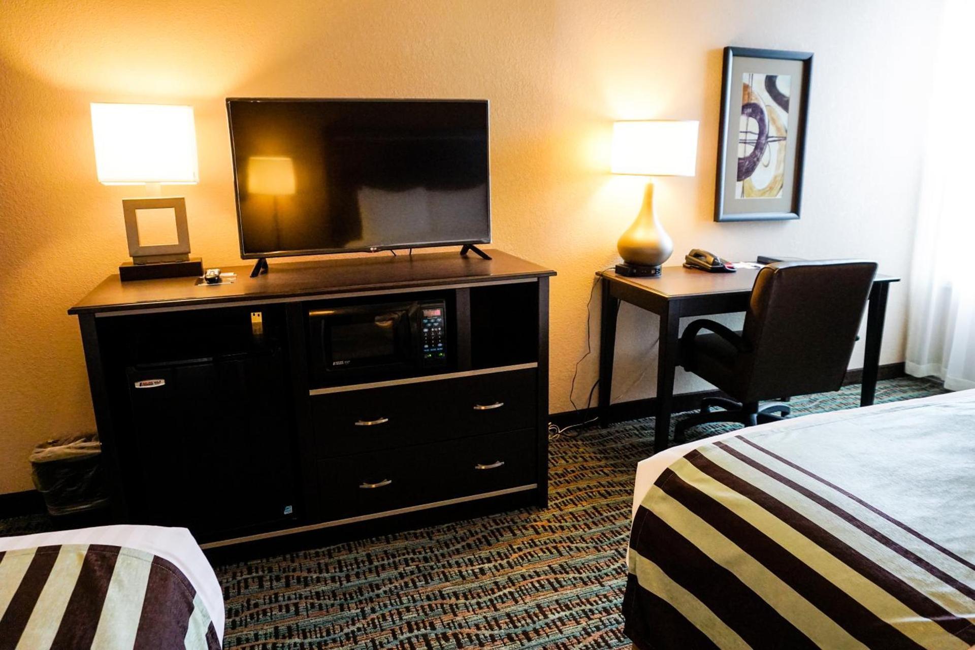 Boarders Inn & Suites by Cobblestone Hotels - Grand Island photo 18