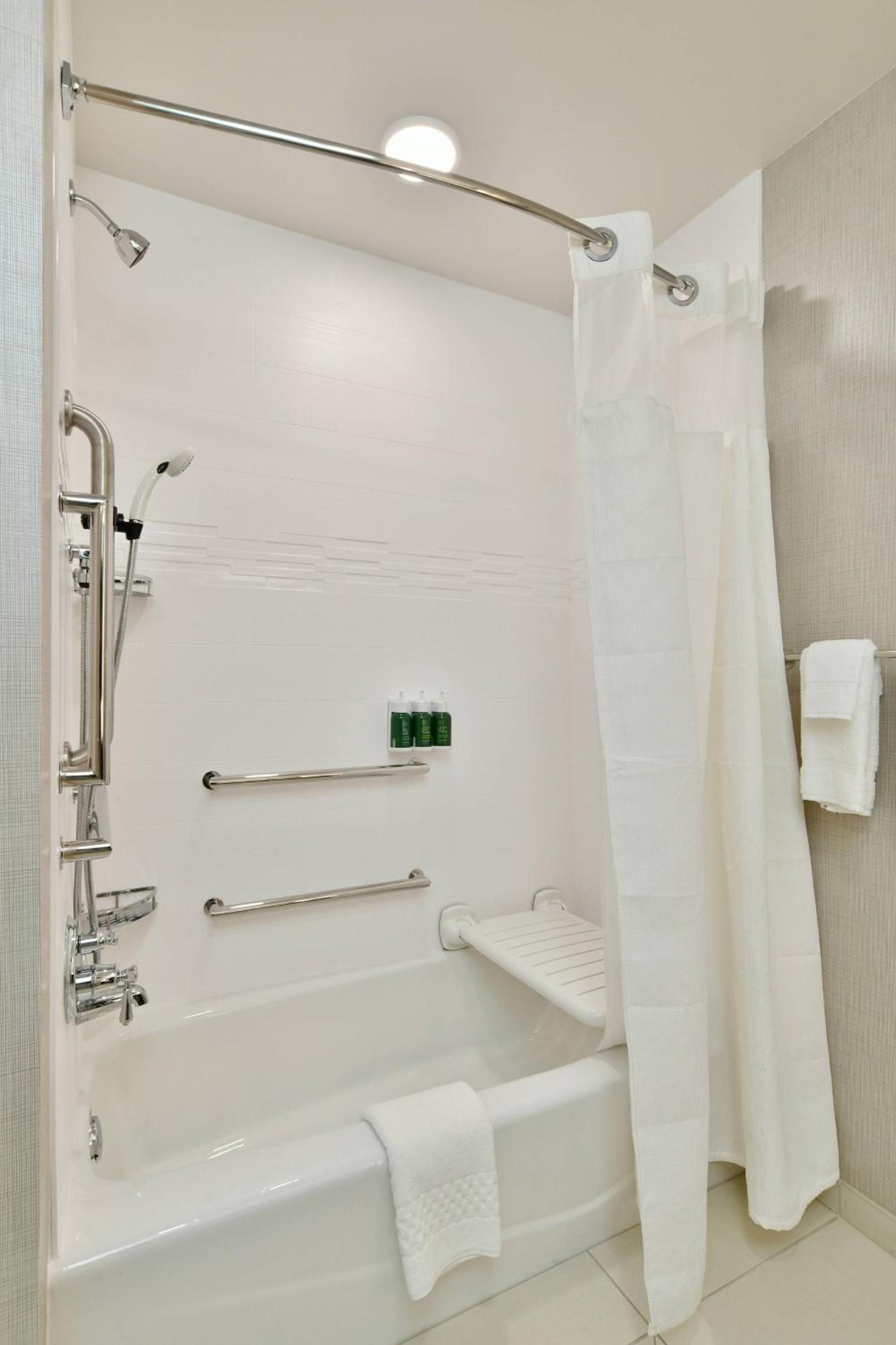 Residence Inn by Marriott Eau Claire photo 28