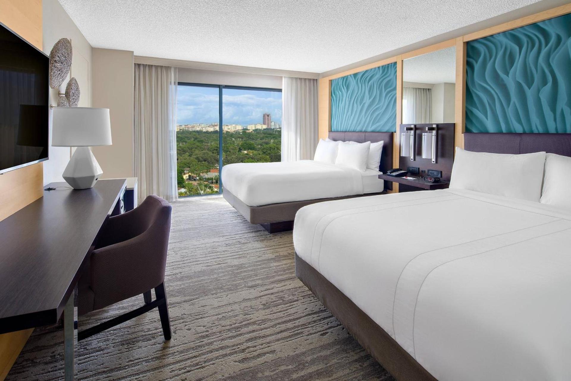 Boca Raton Marriott at Boca Center photo 12