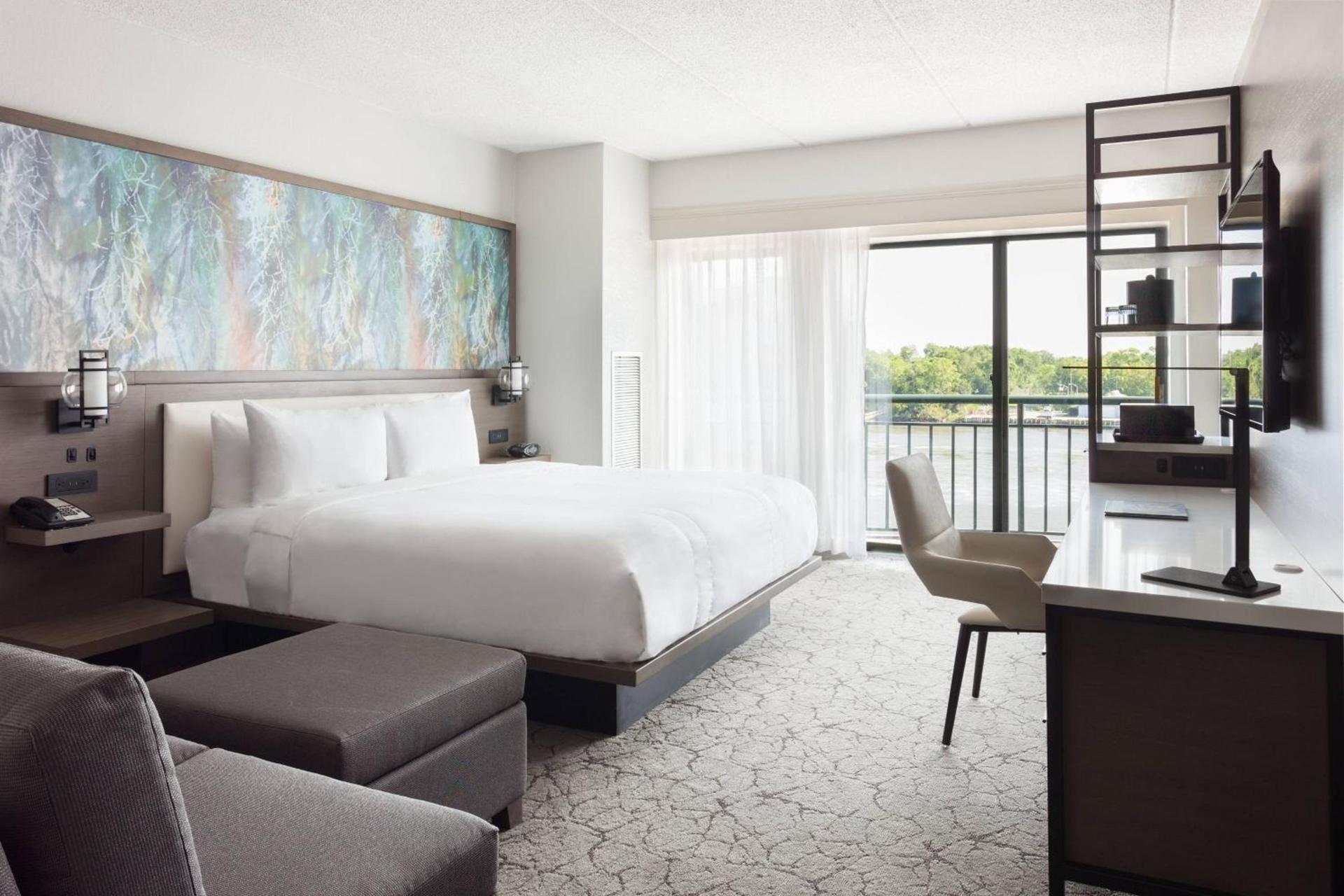Marriott Savannah Riverfront photo 11