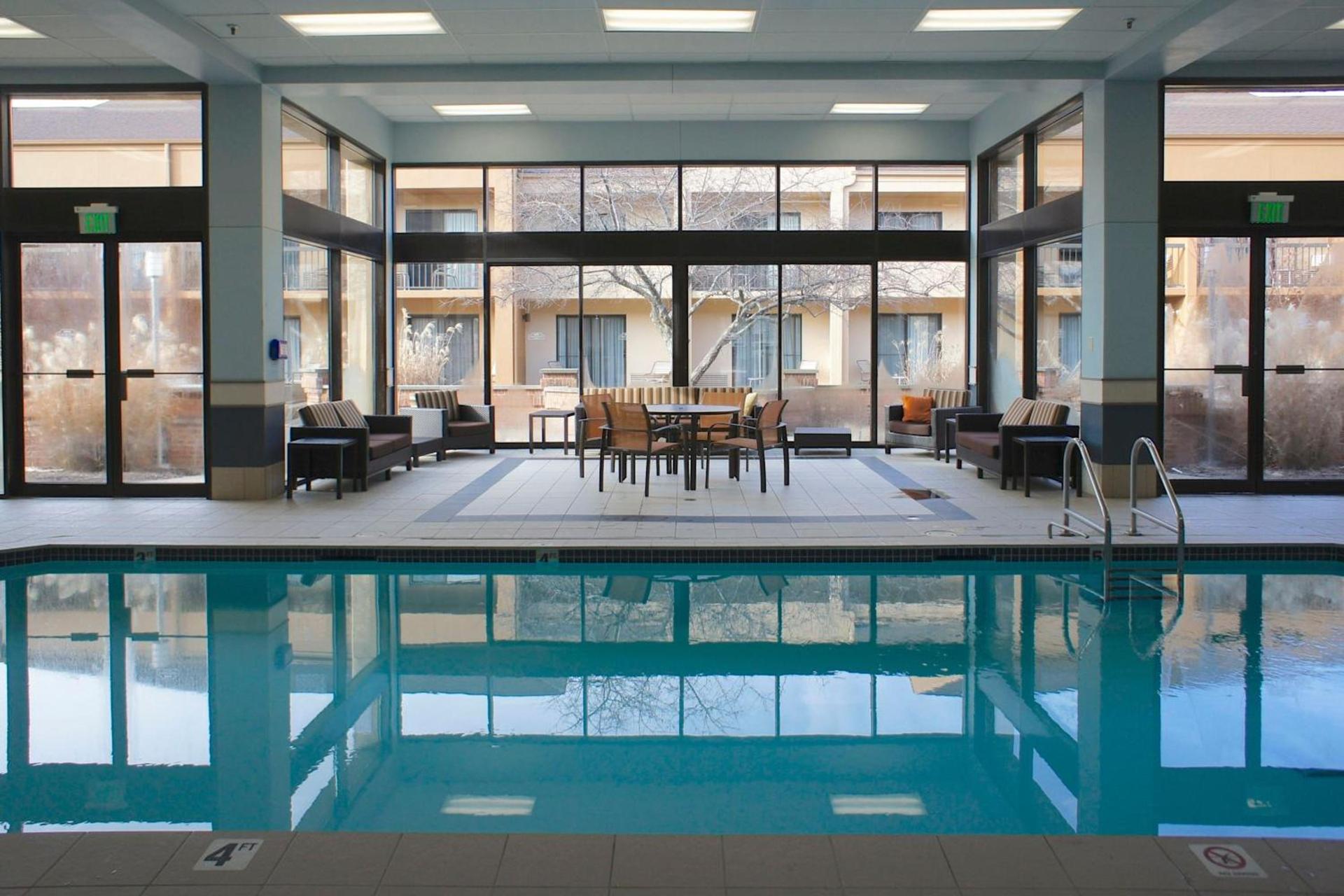 Courtyard by Marriott Rockford photo 29
