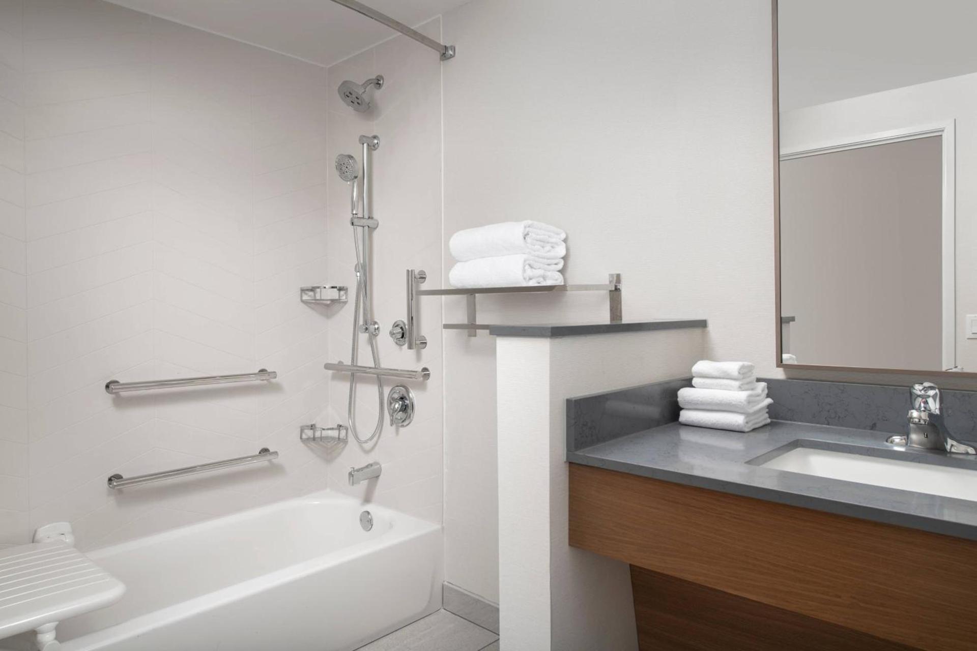 Fairfield Inn & Suites by Marriott New Orleans Metairie photo 14
