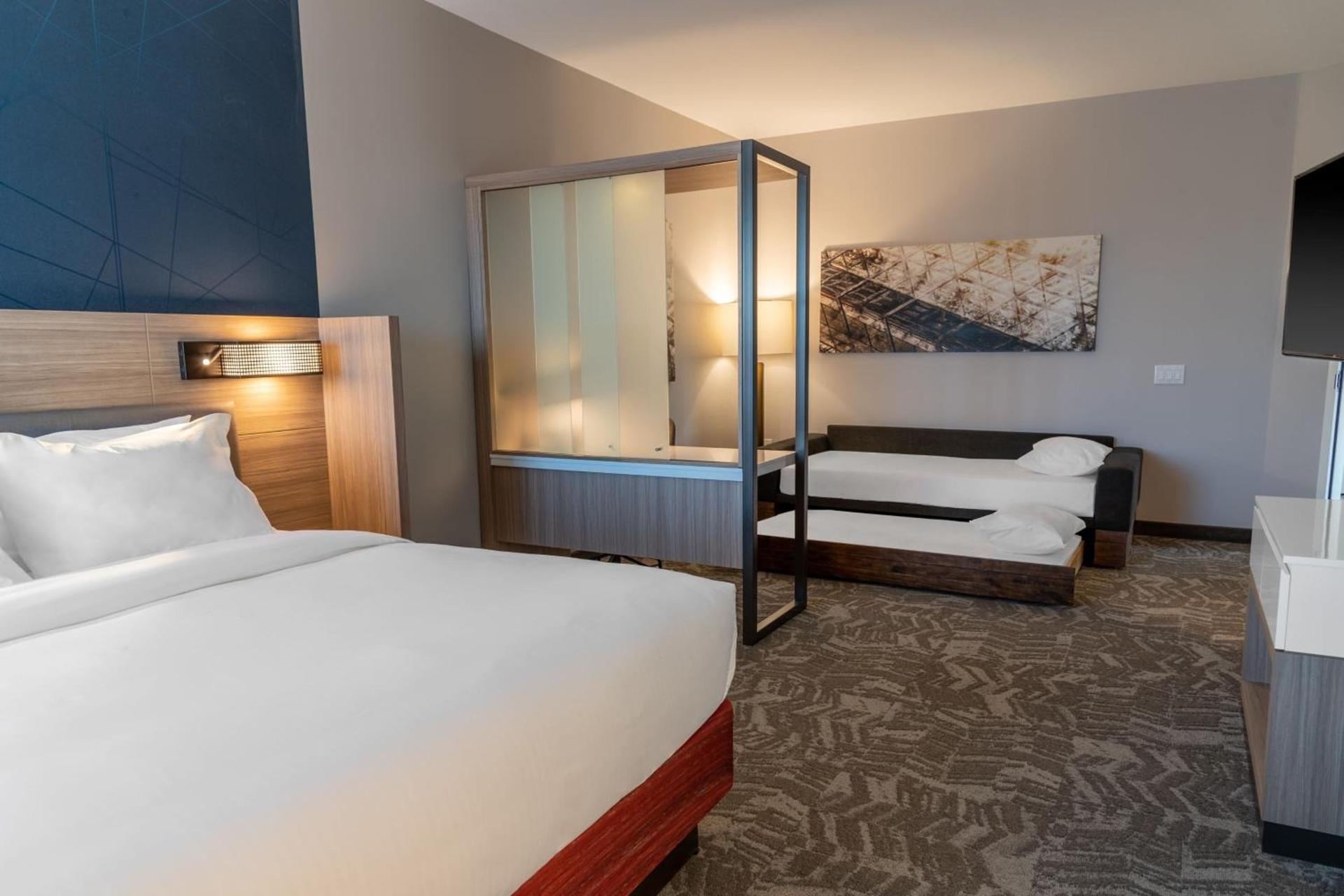 SpringHill Suites by Marriott Overland Park Leawood photo 16