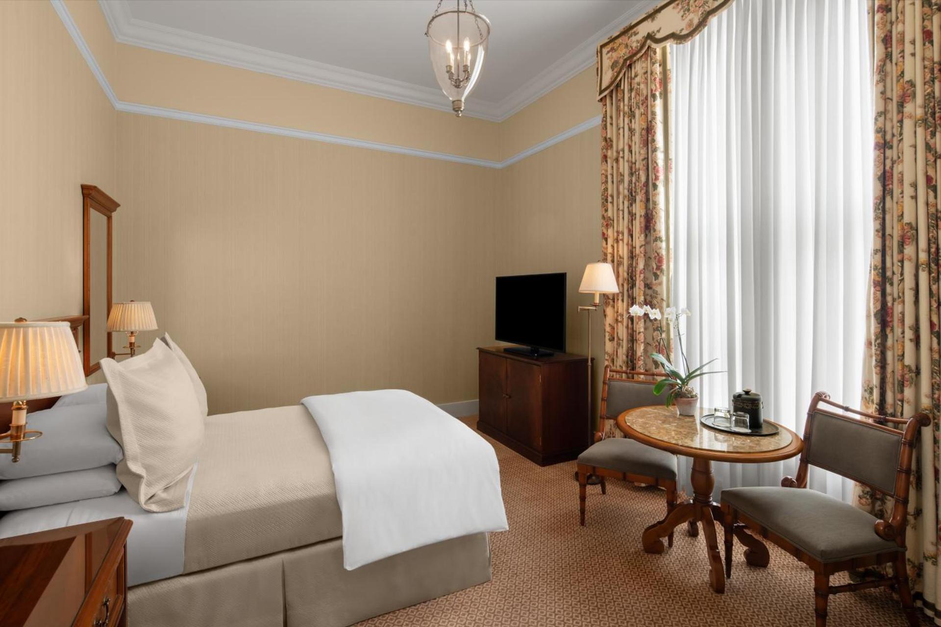 Capital Hotel photo 56