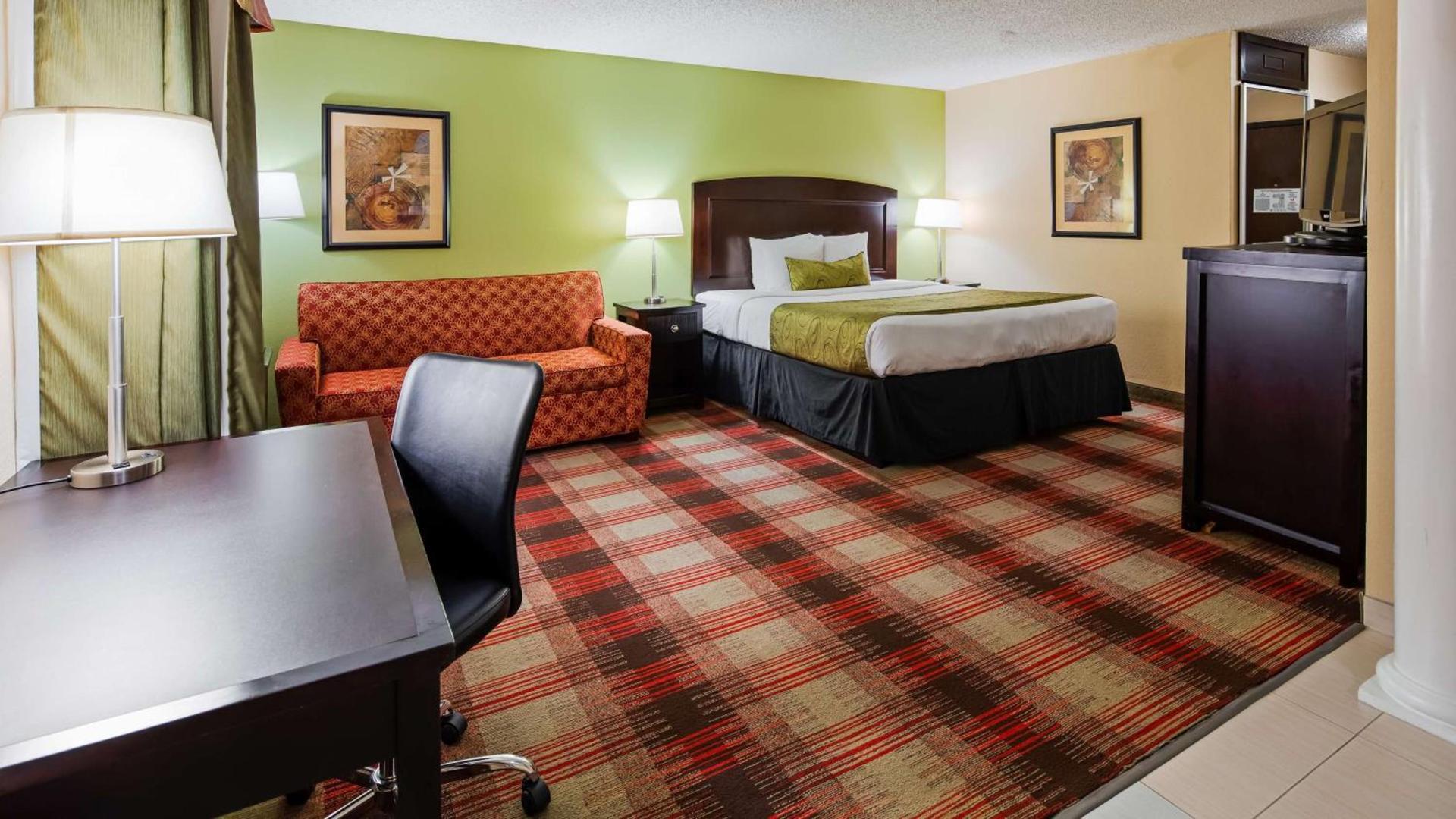 Clarion Pointe Addison - Dallas North photo 18