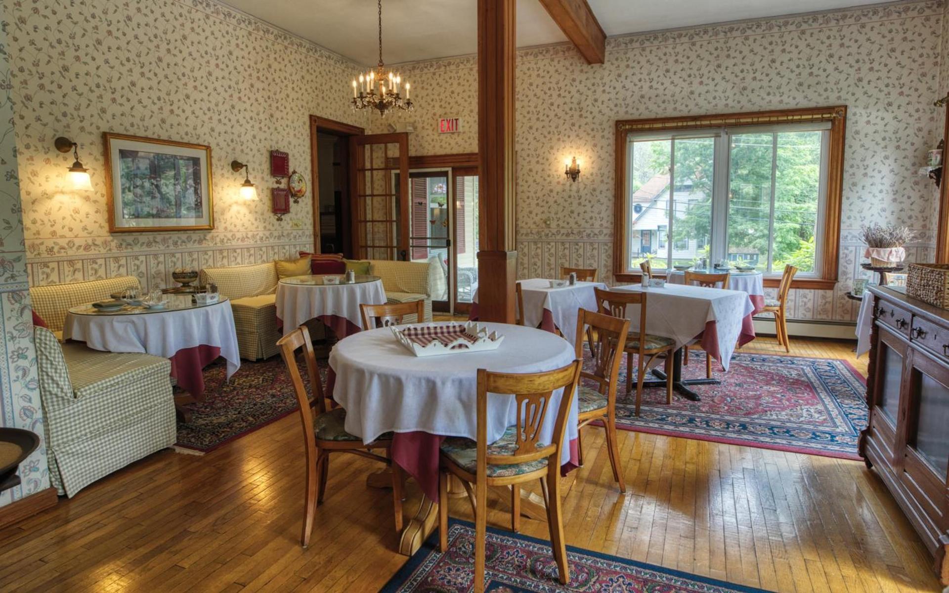 Rockwell Falls Inn and Wine Bar photo 15