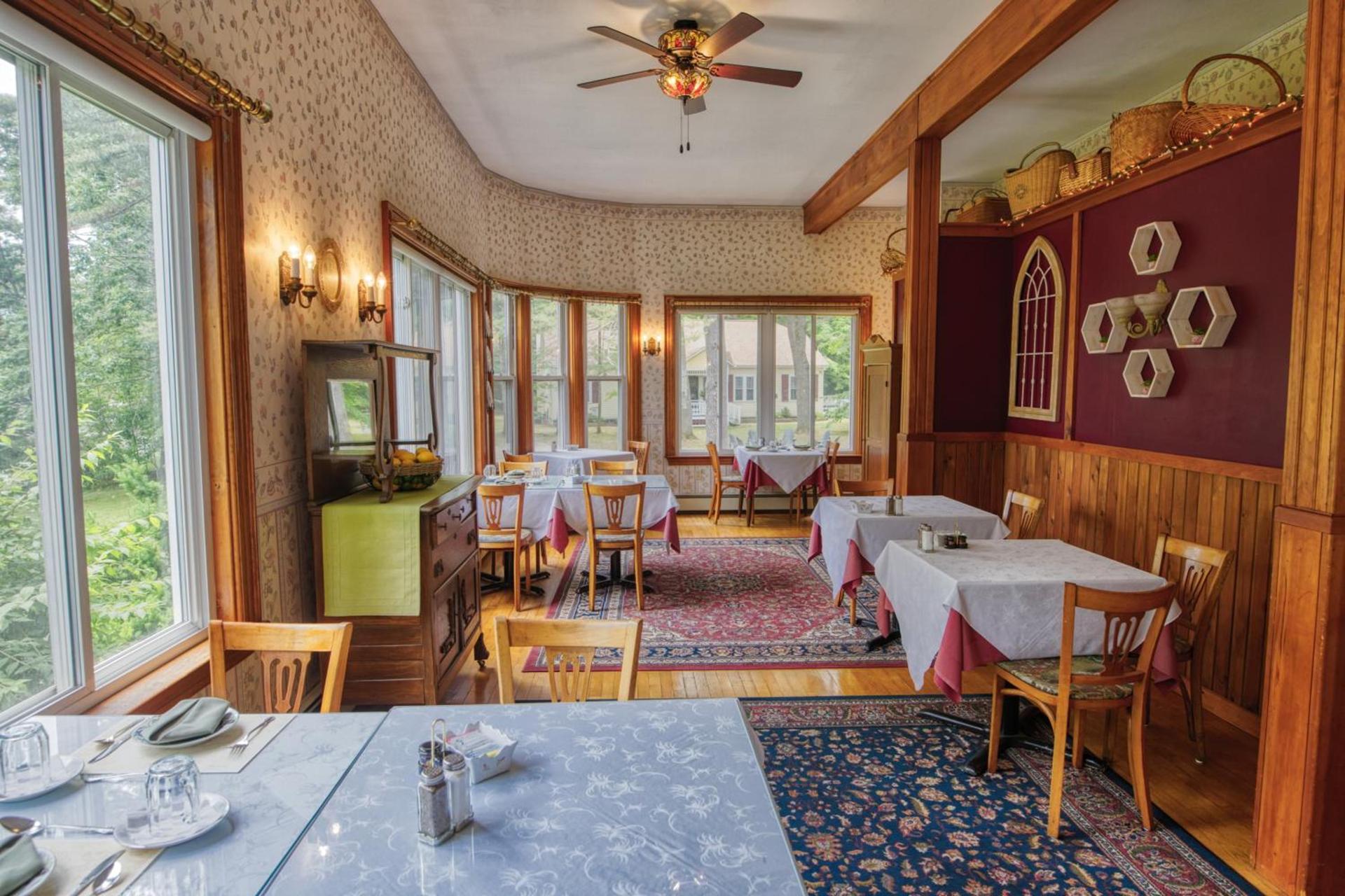 Rockwell Falls Inn and Wine Bar photo 13