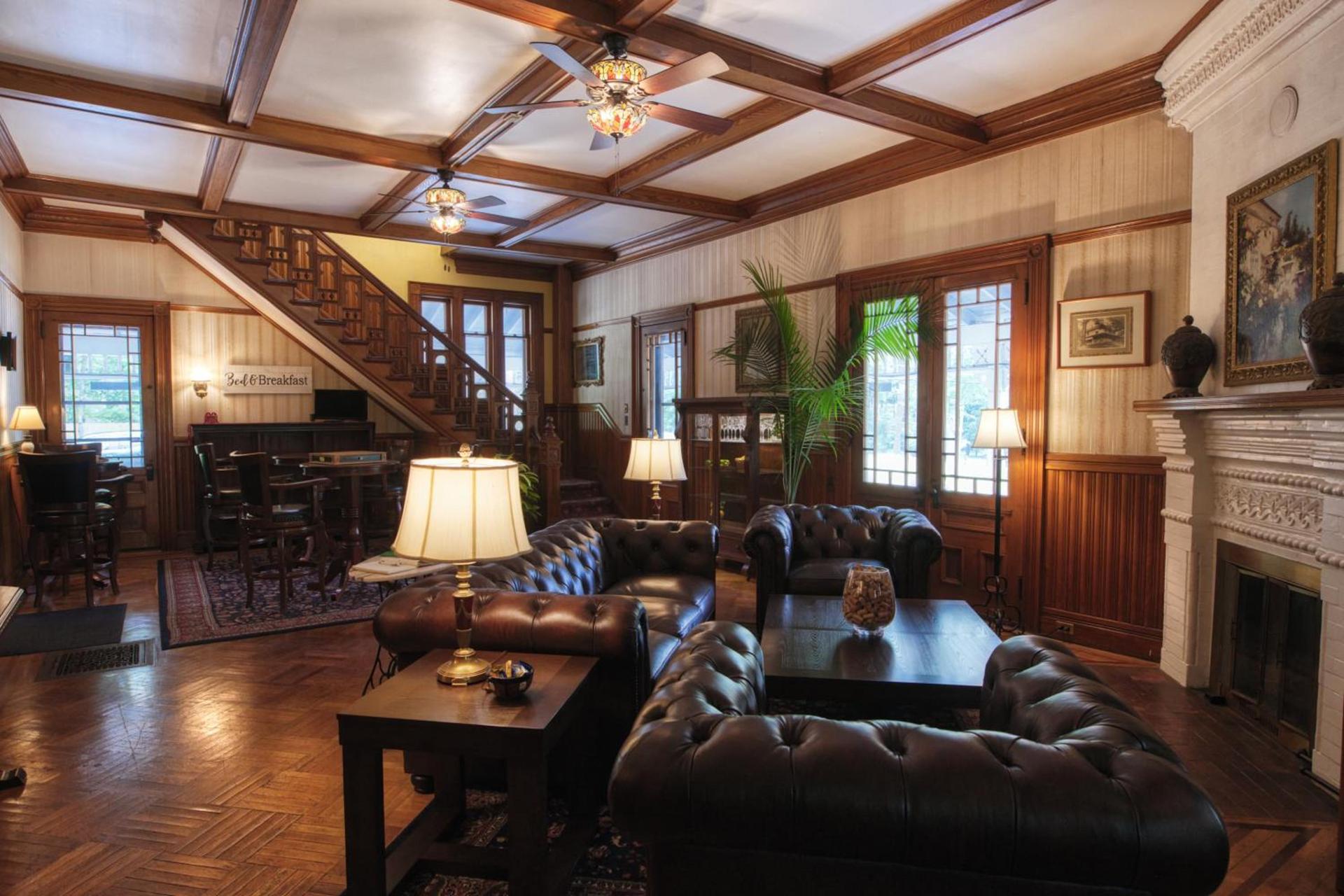 Rockwell Falls Inn and Wine Bar photo 2