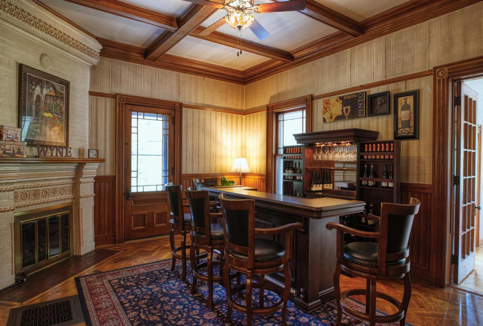 Rockwell Falls Inn and Wine Bar photo 10