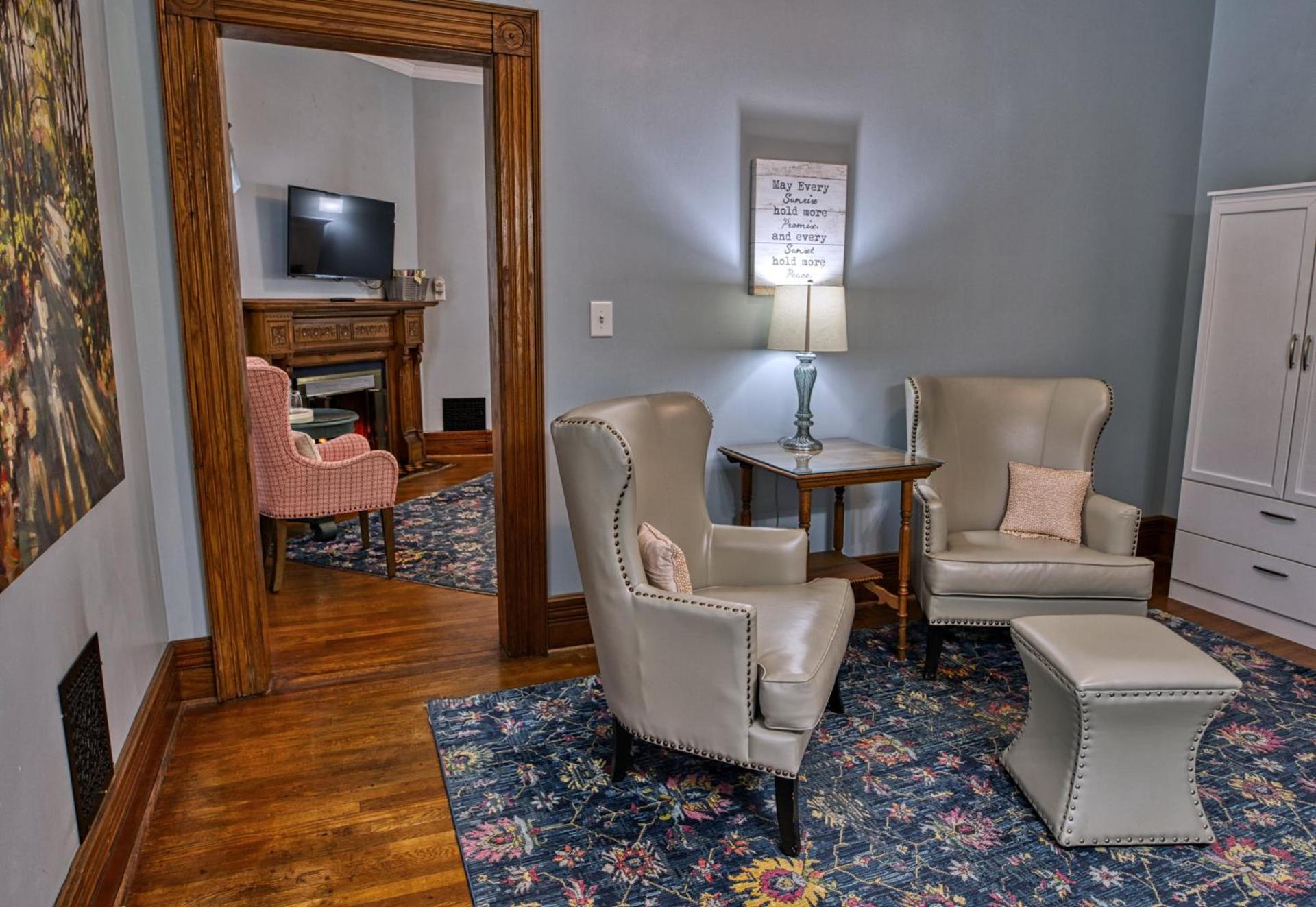 Rockwell Falls Inn and Wine Bar photo 39