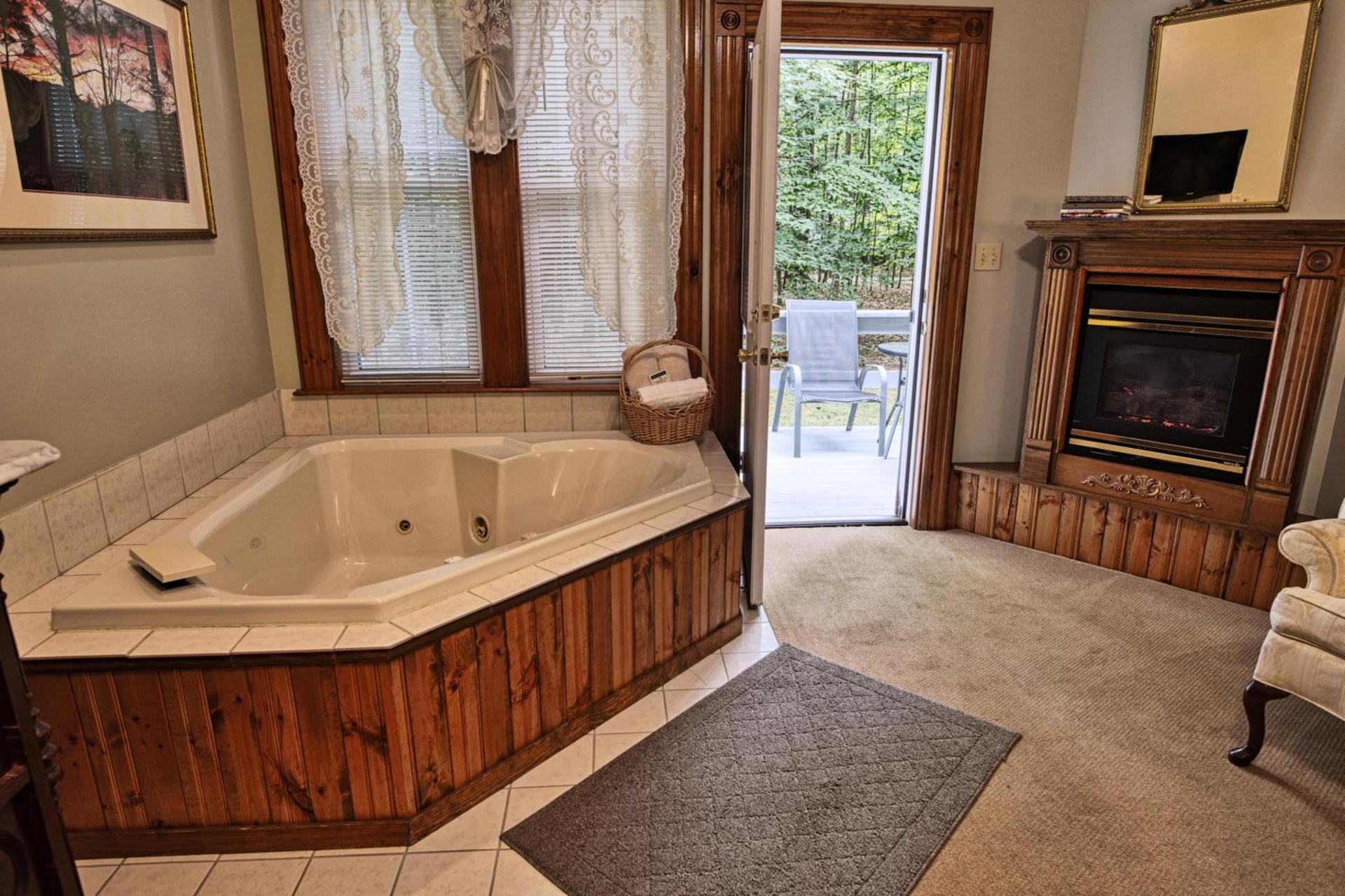 Rockwell Falls Inn and Wine Bar photo 31