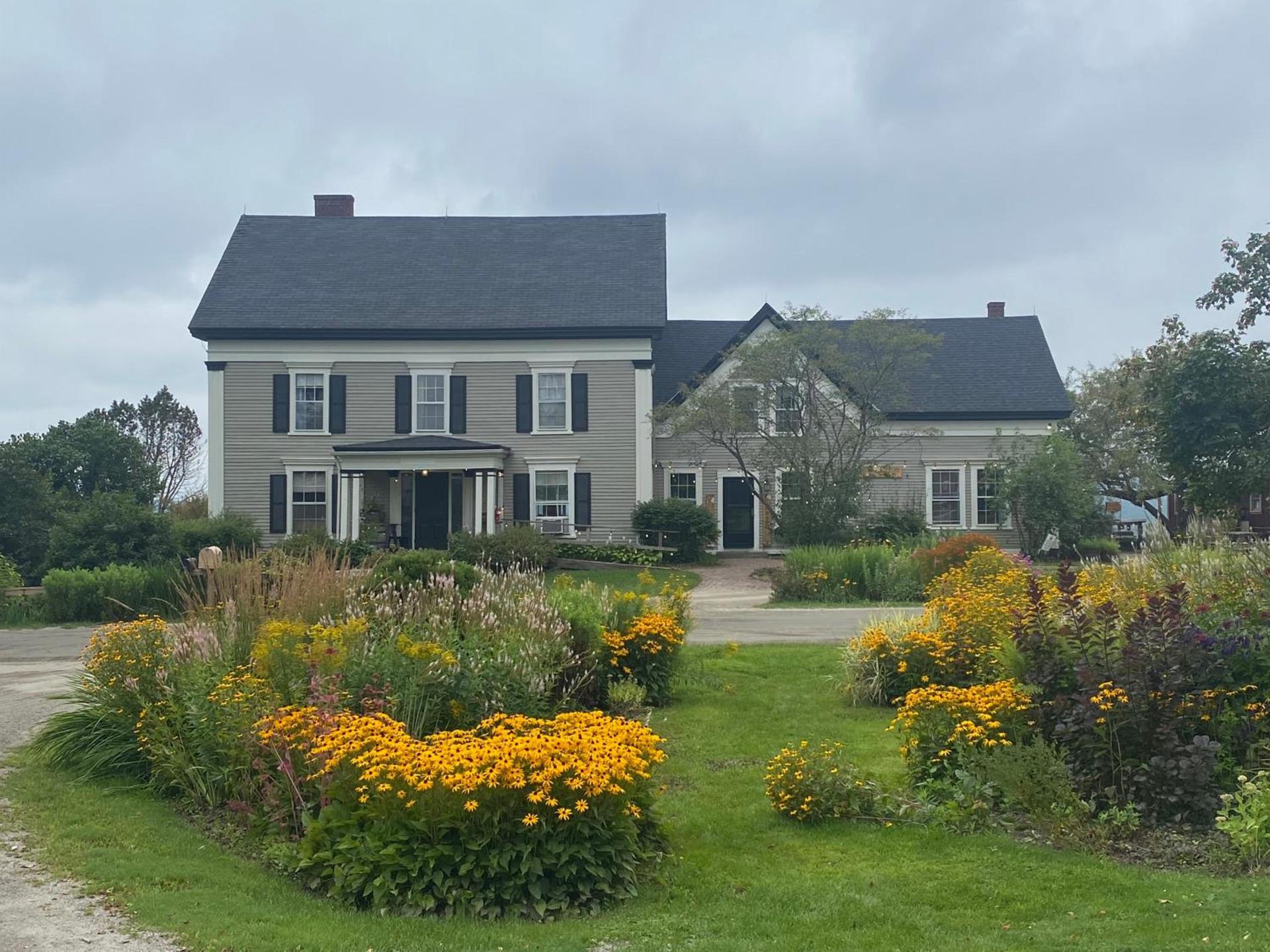 The Wildflower Inn photo 1