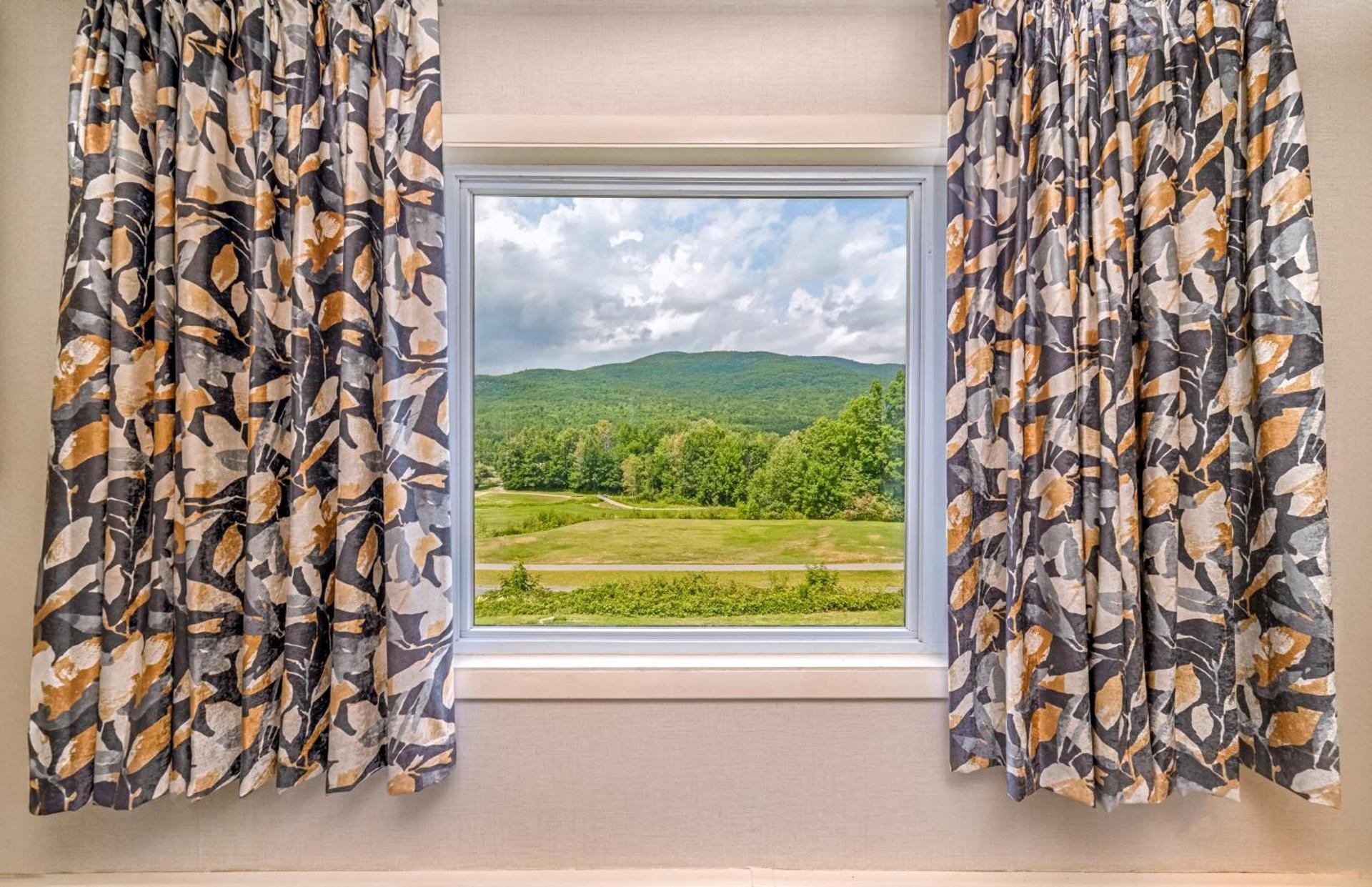 Town & Country Inn & Resort photo 41