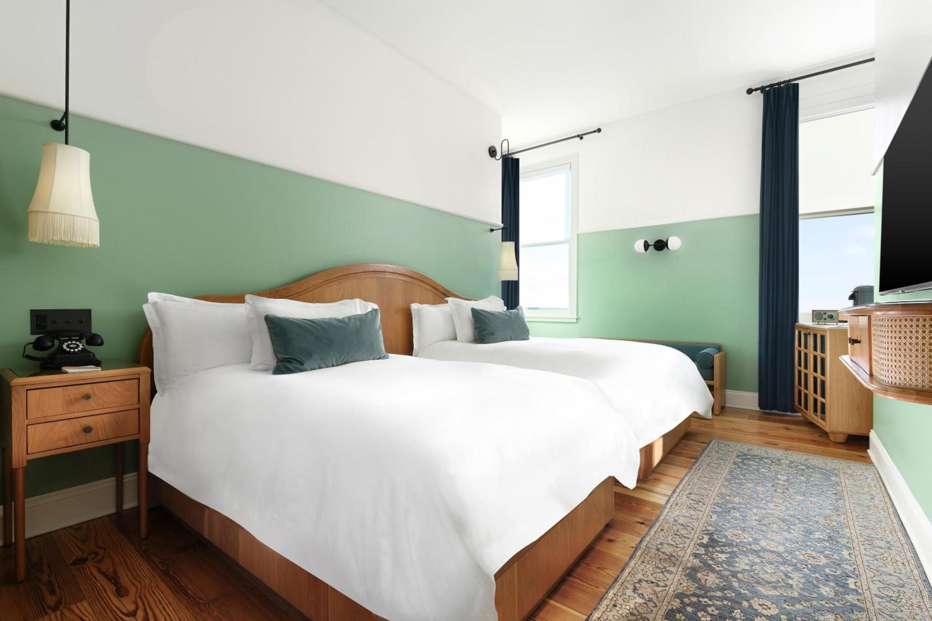 The Drayton Hotel Savannah, Curio Collection by Hilton photo 17